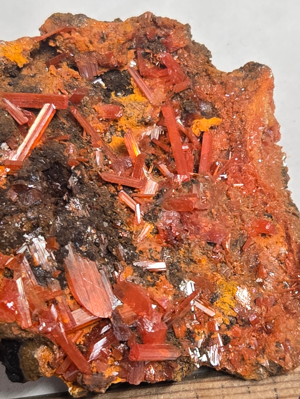 Crocoite specimen