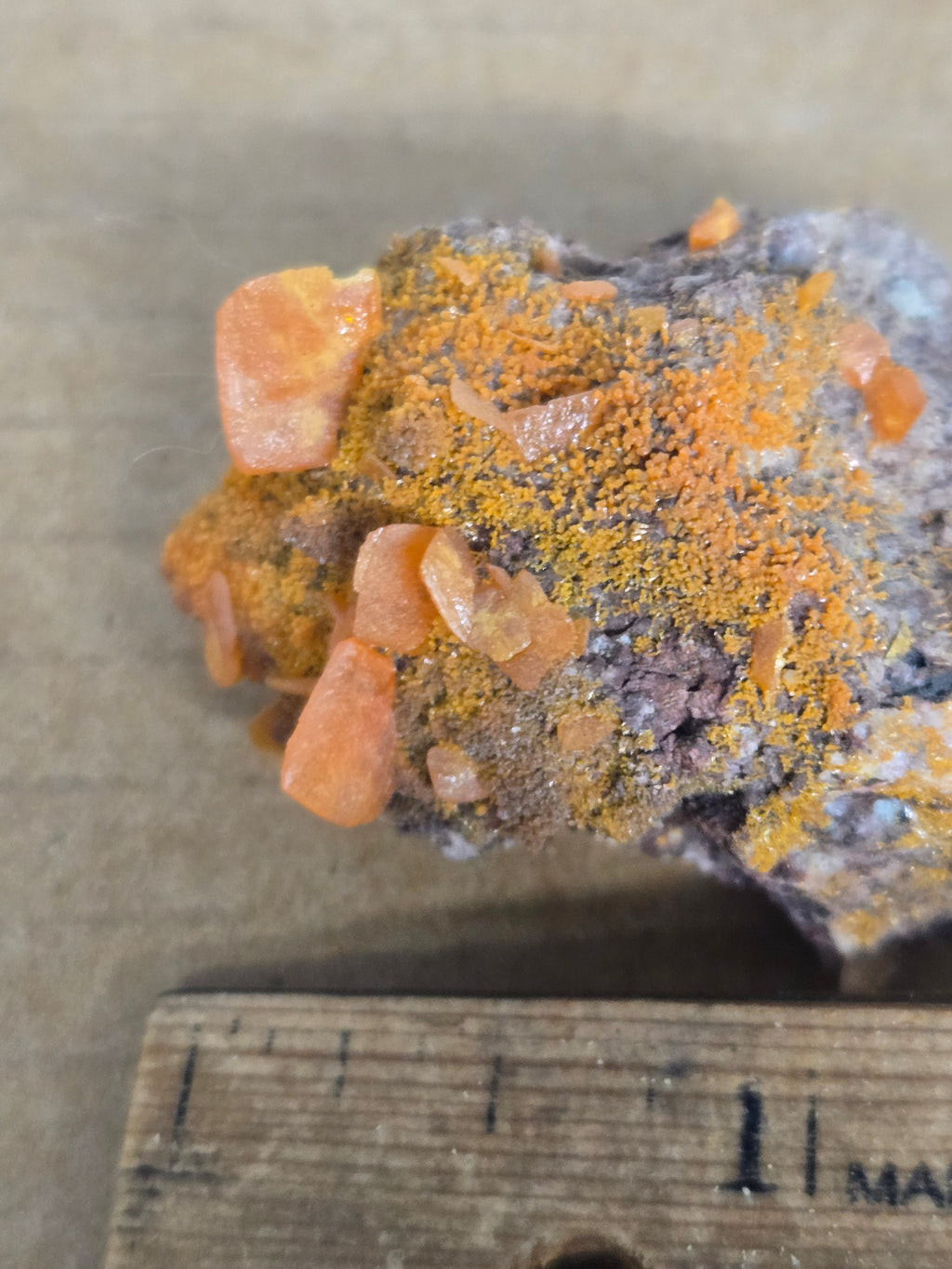 Wulfenite with mimetite