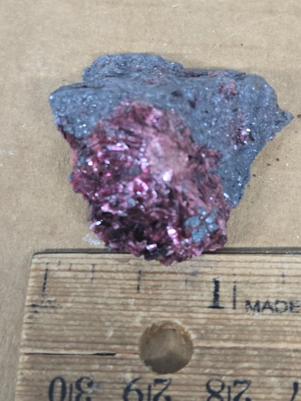 Erythrite