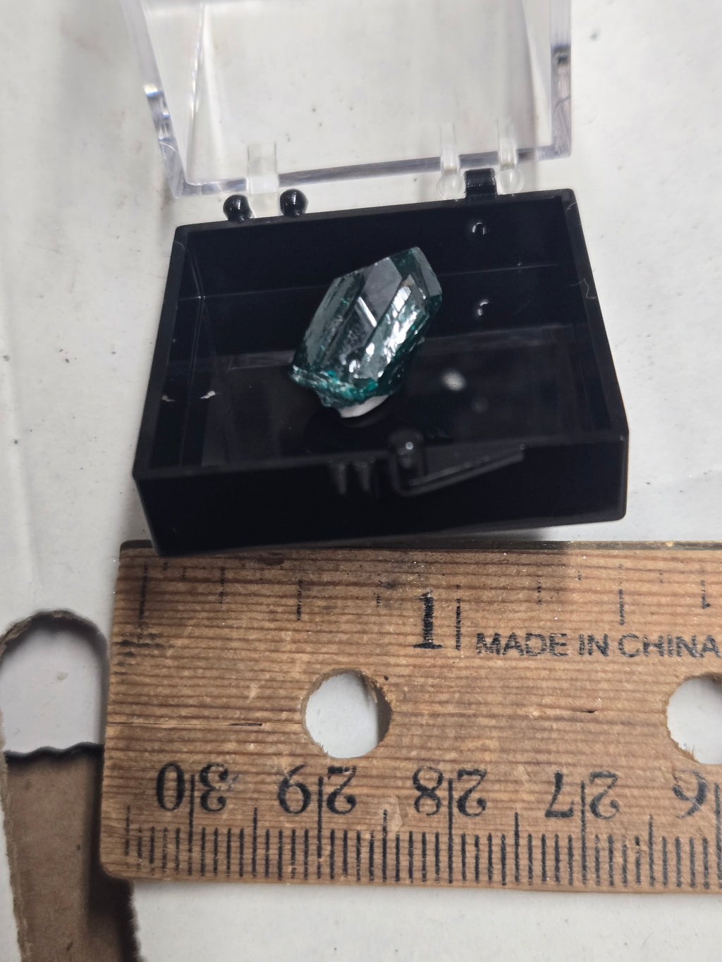 Dioptase specimen