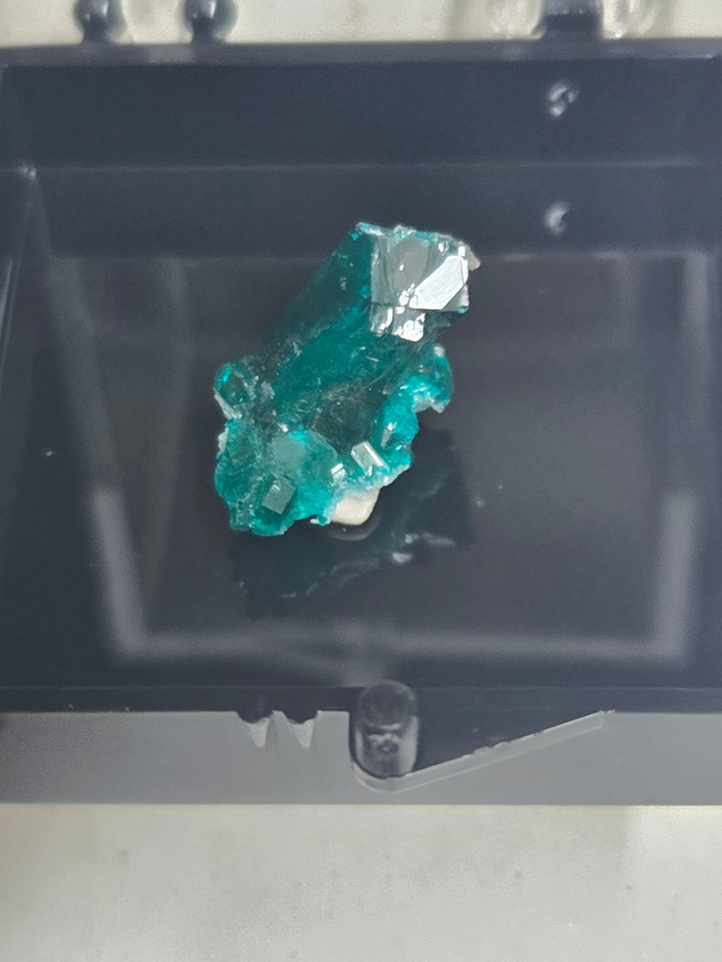 Dioptase specimen