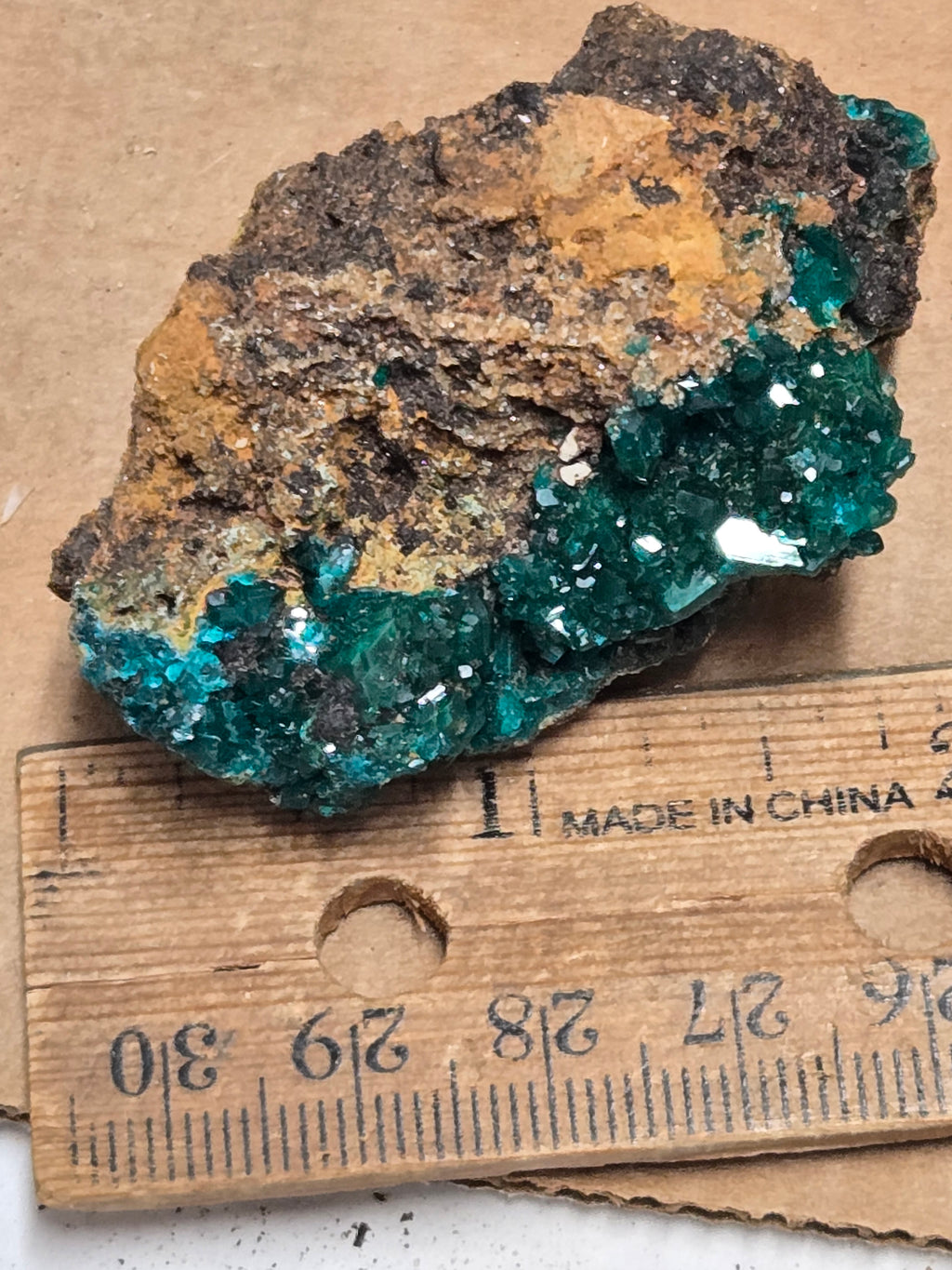 Dioptase specimen