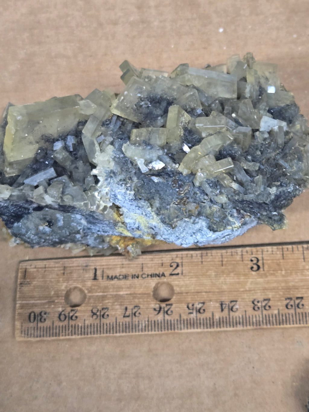 Barite specimen