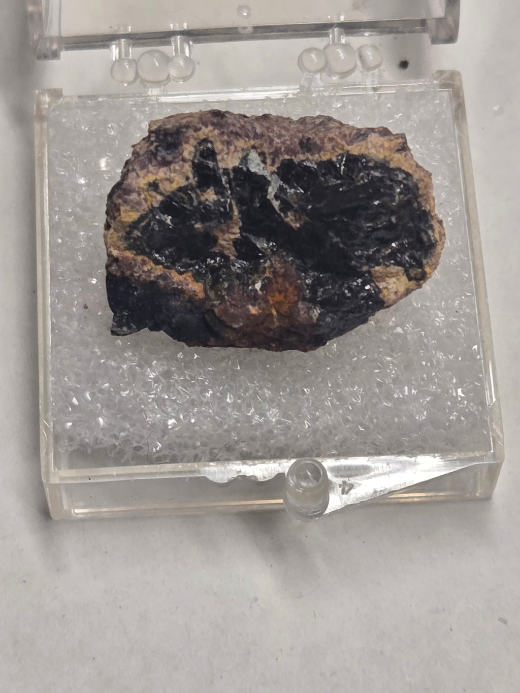 Samarskite