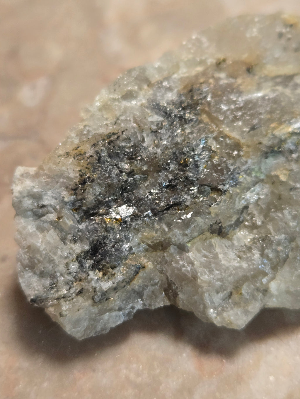 Aikinite gladite