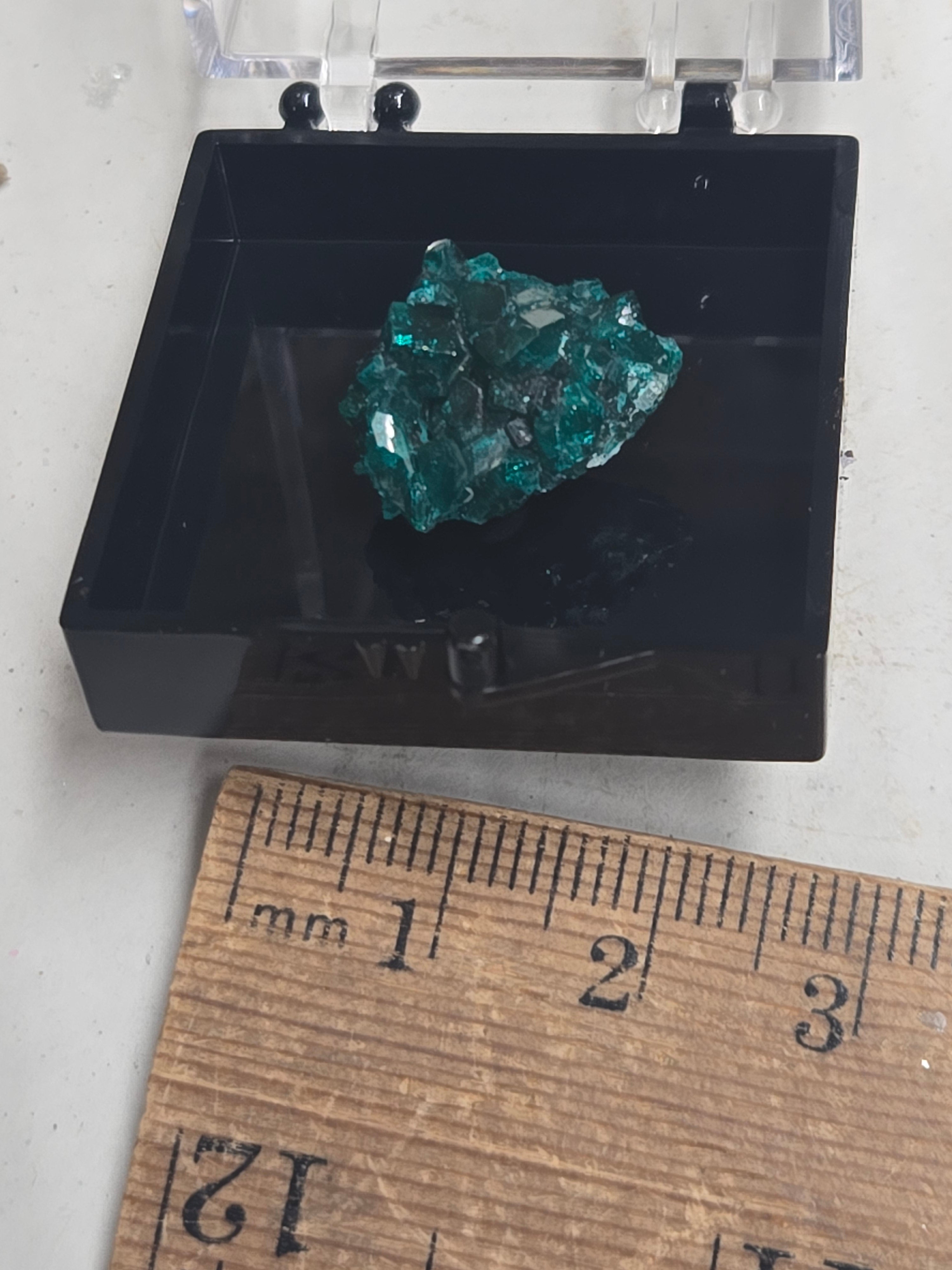 Dioptase specimen
