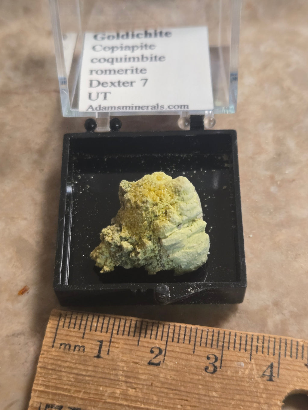 Goldichite copiapite coquimbite romerite