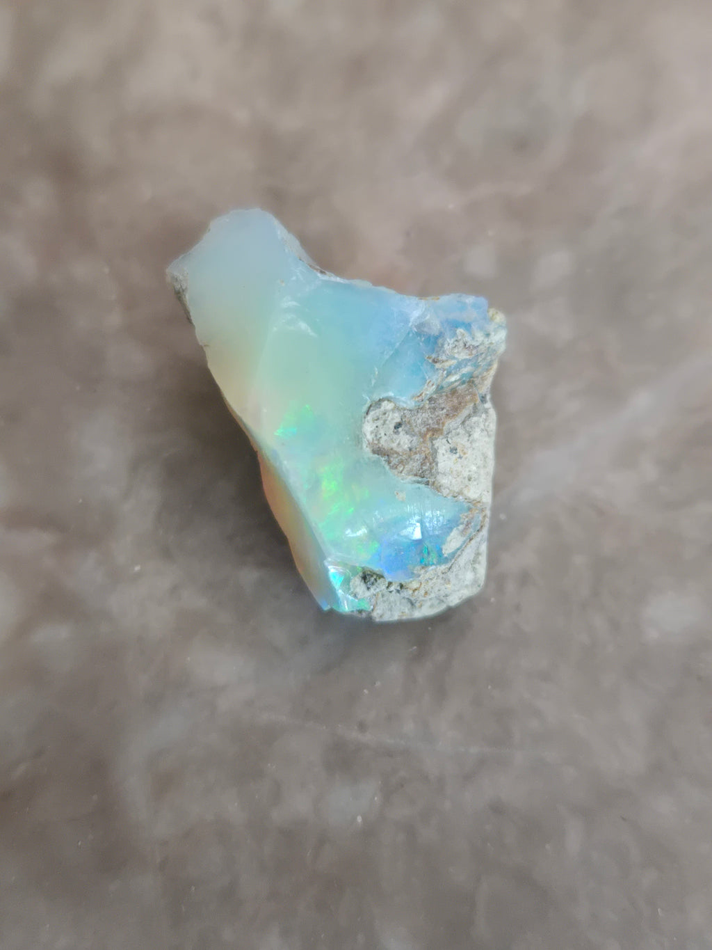 Welo opal rough