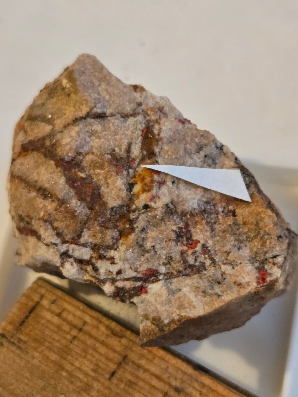 Corderoite w cinnabar