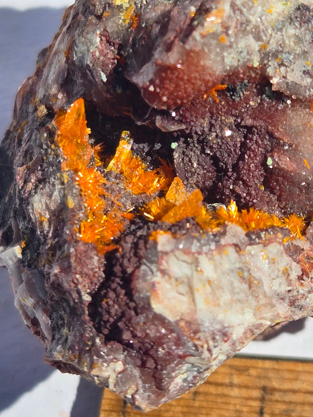Mimetite specimen w wulfenite