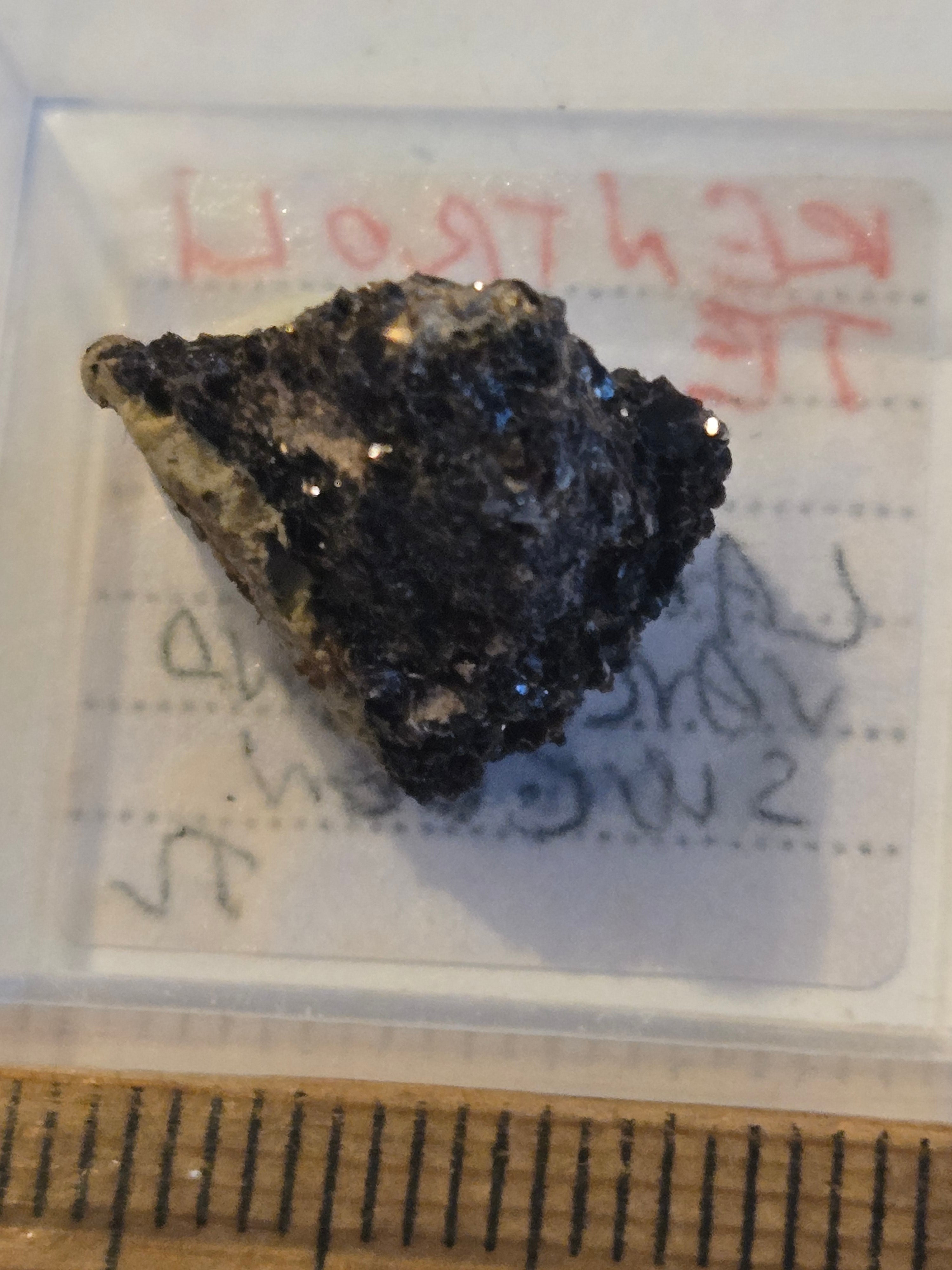 Kentrolite