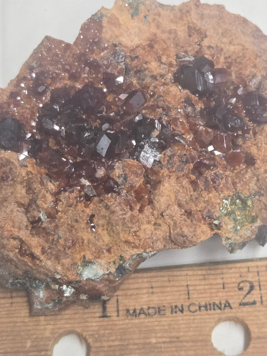 Hessonite garnet and diopside