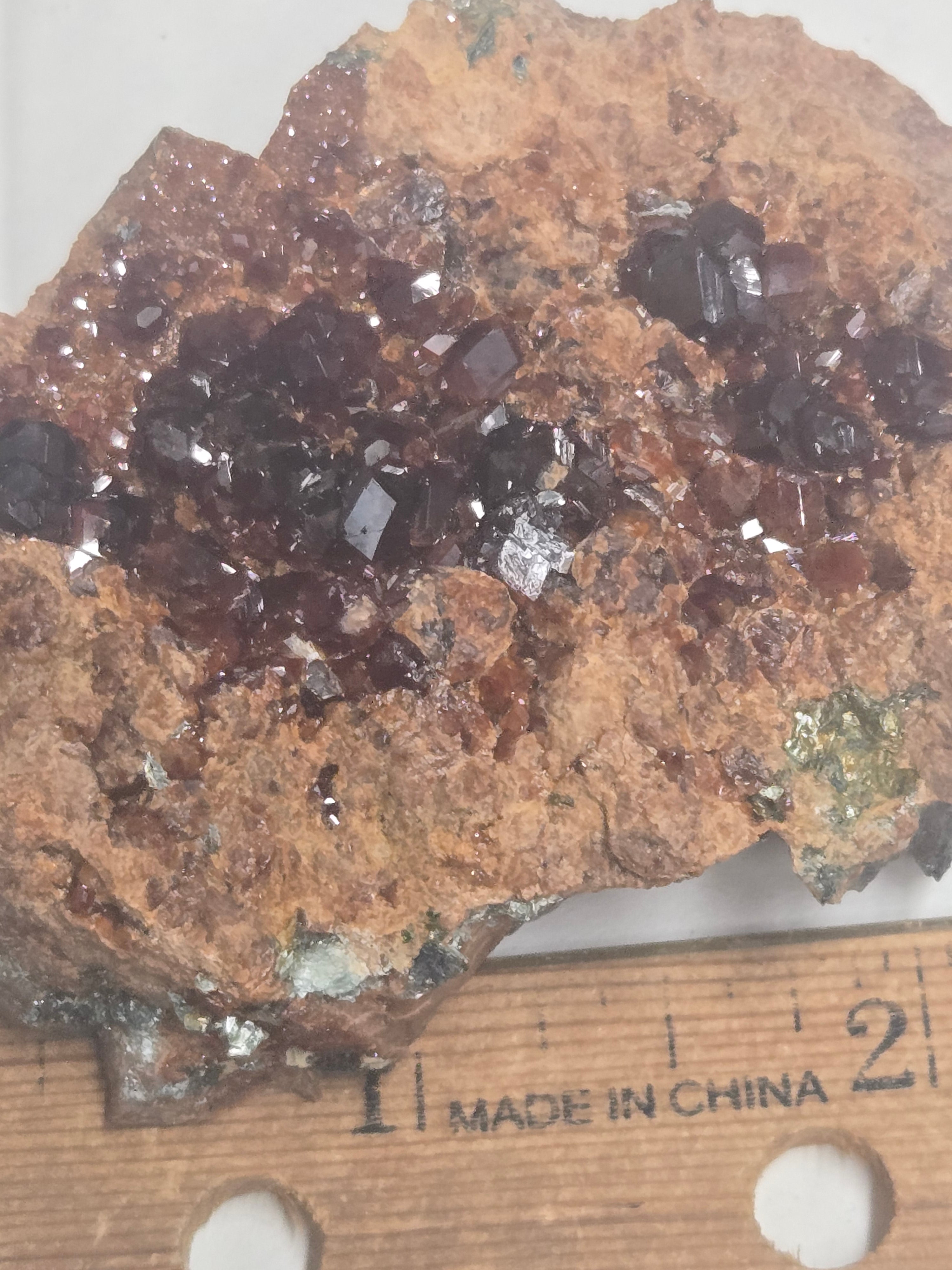 Hessonite garnet and diopside