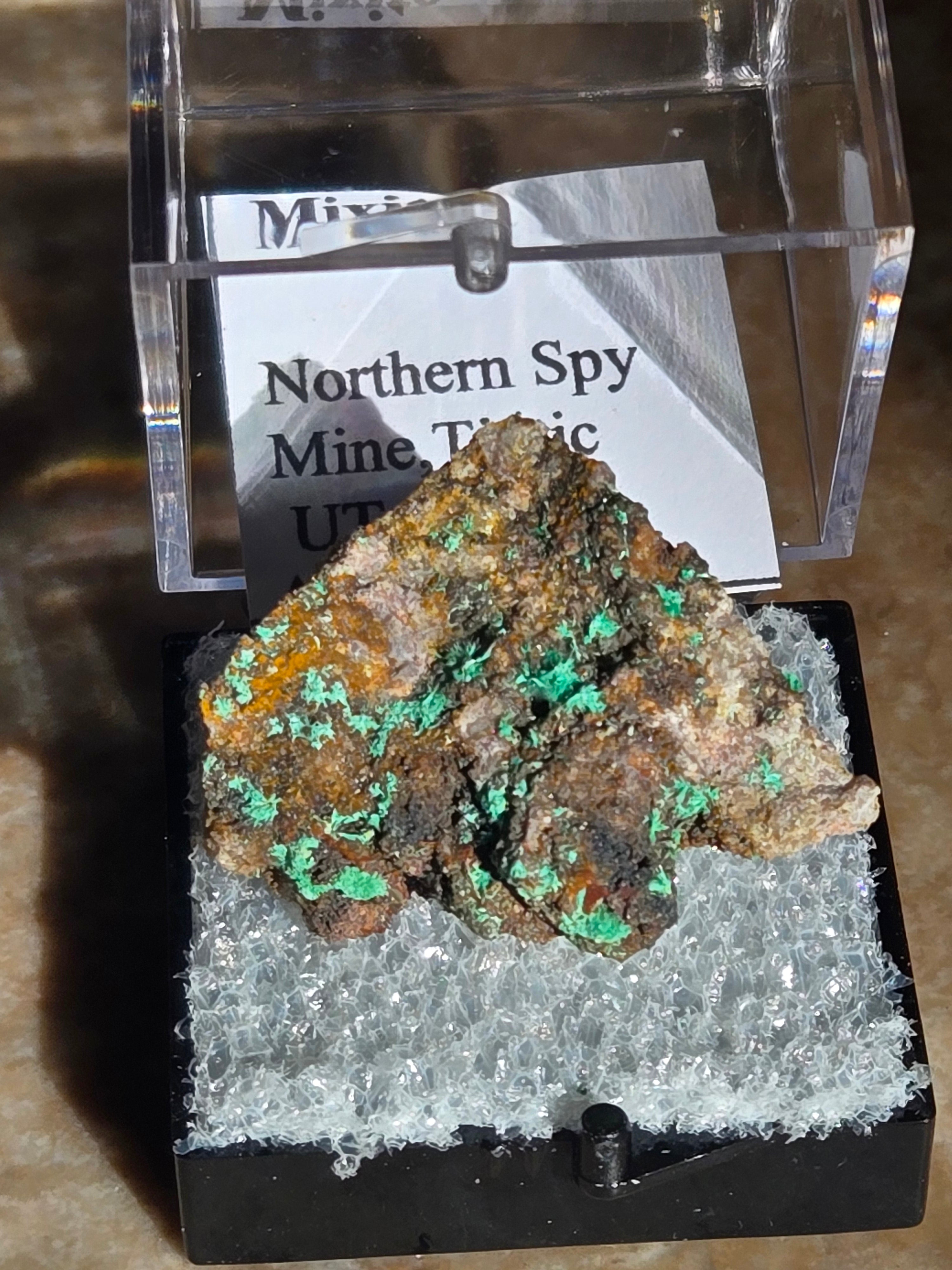 Mixite