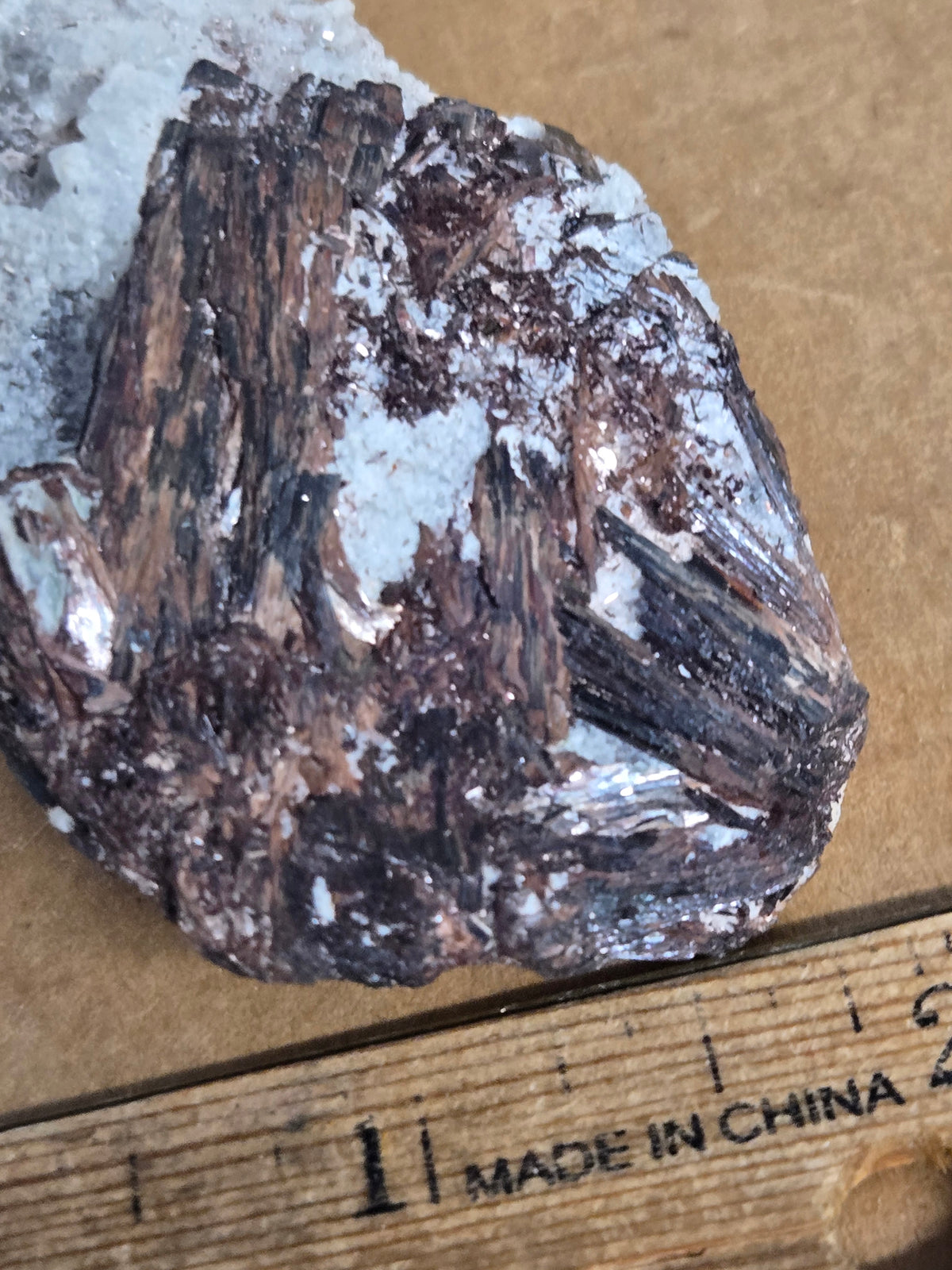 Hubnerite