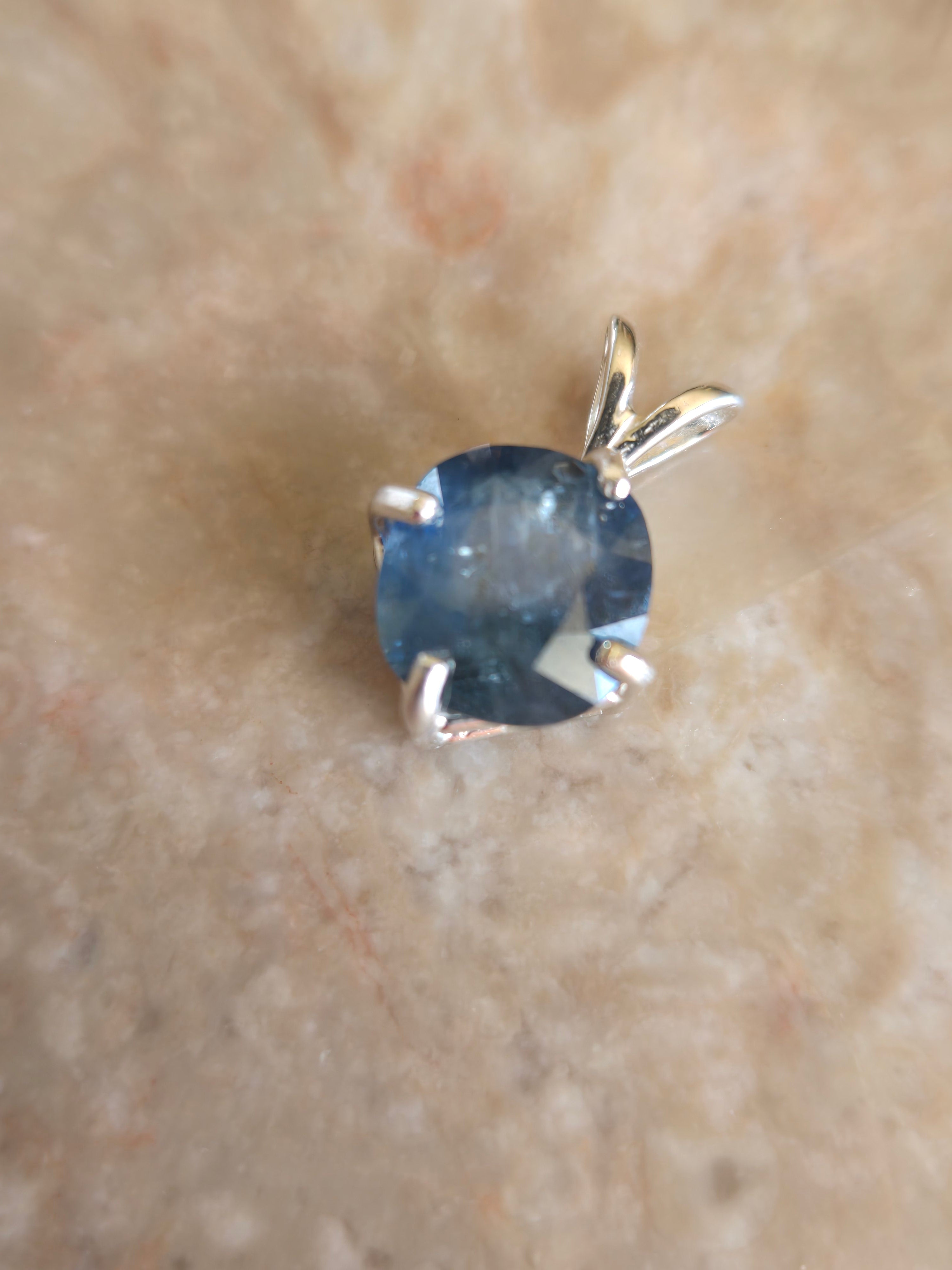 Sapphire cushion pendant