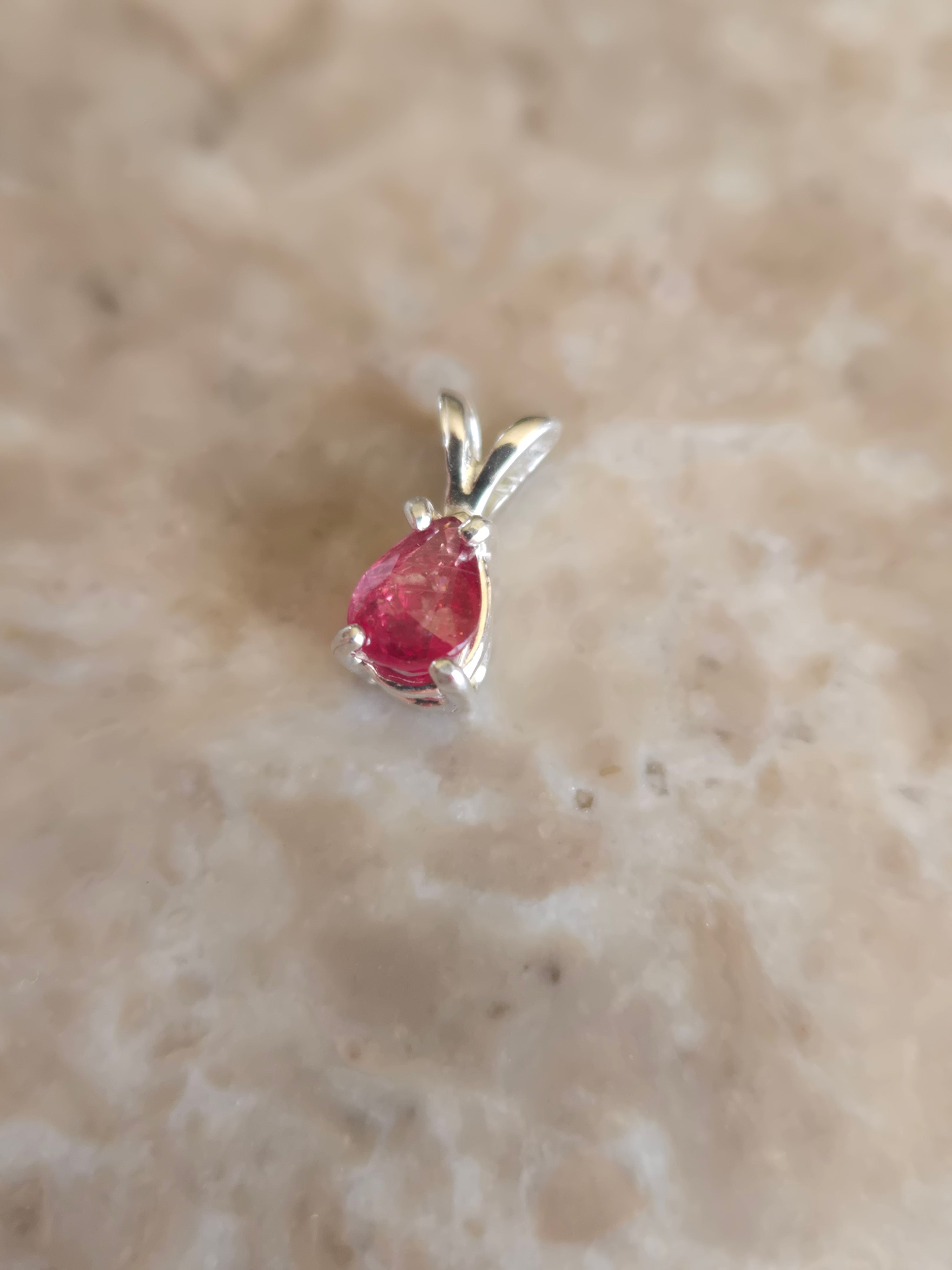 Sapphire pear pendant