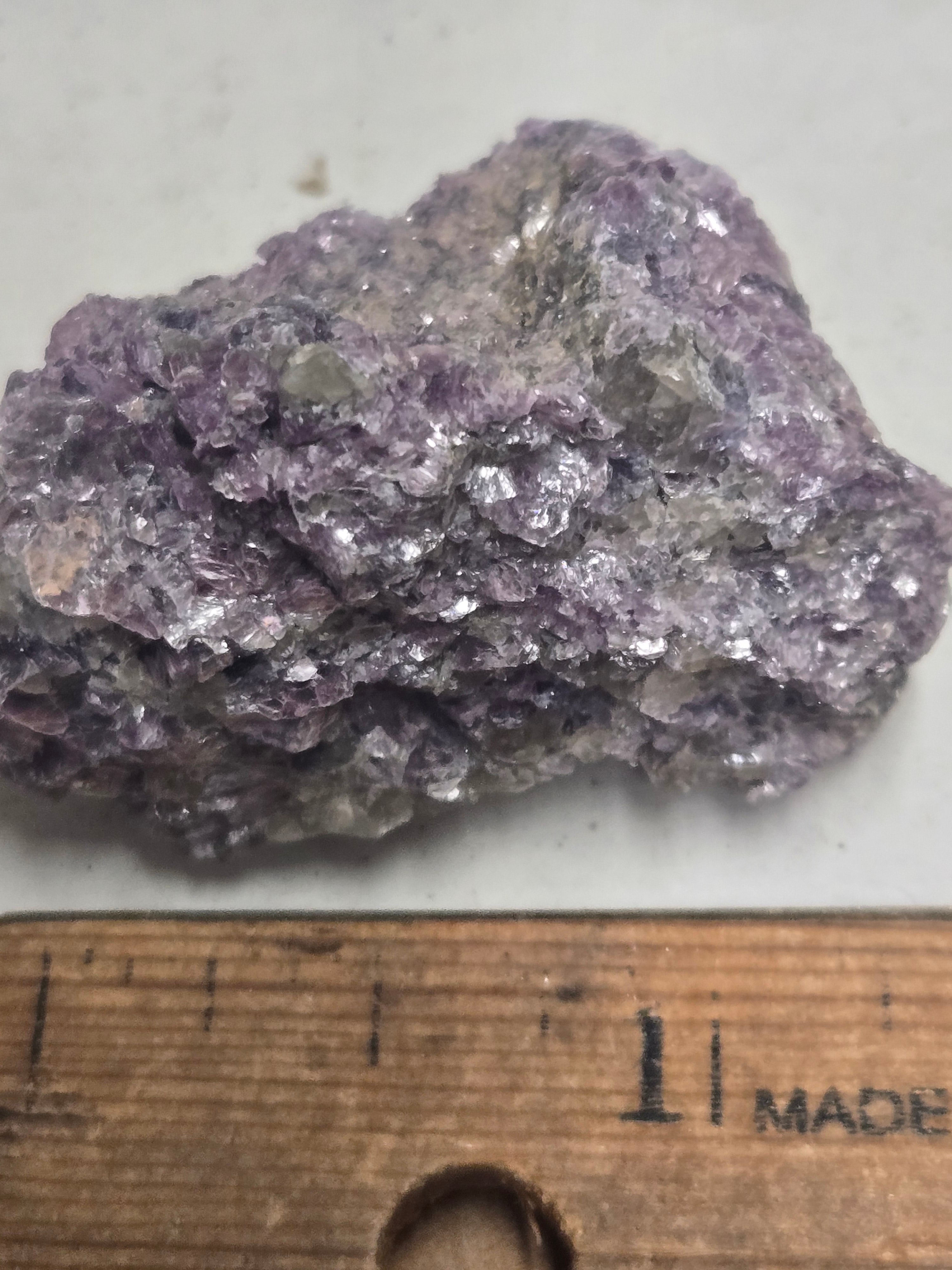 Fluorluanshiweiite