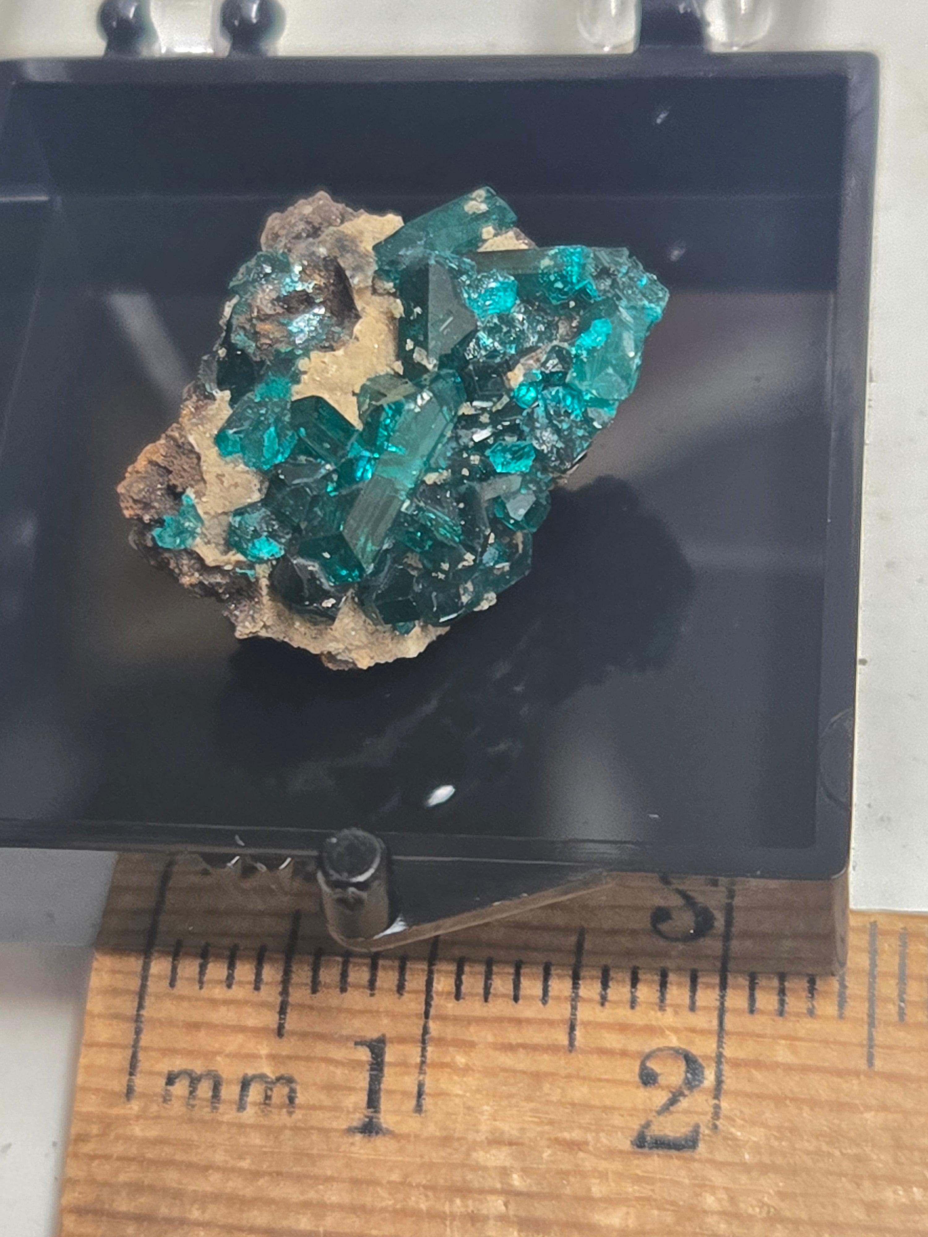 Dioptase specimen
