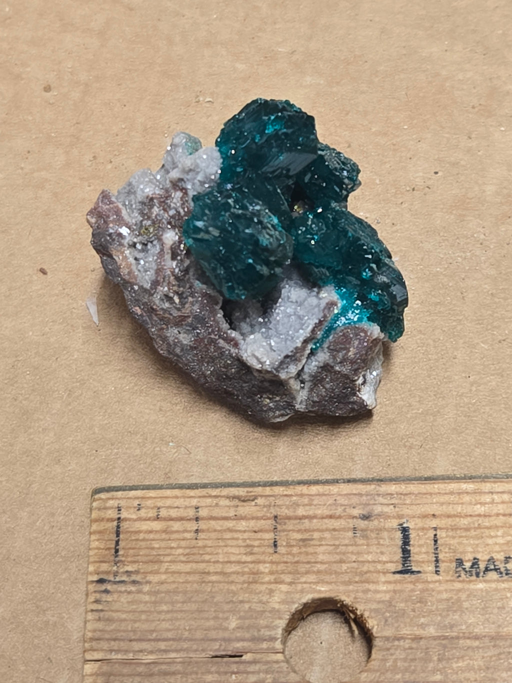 Dioptase specimen