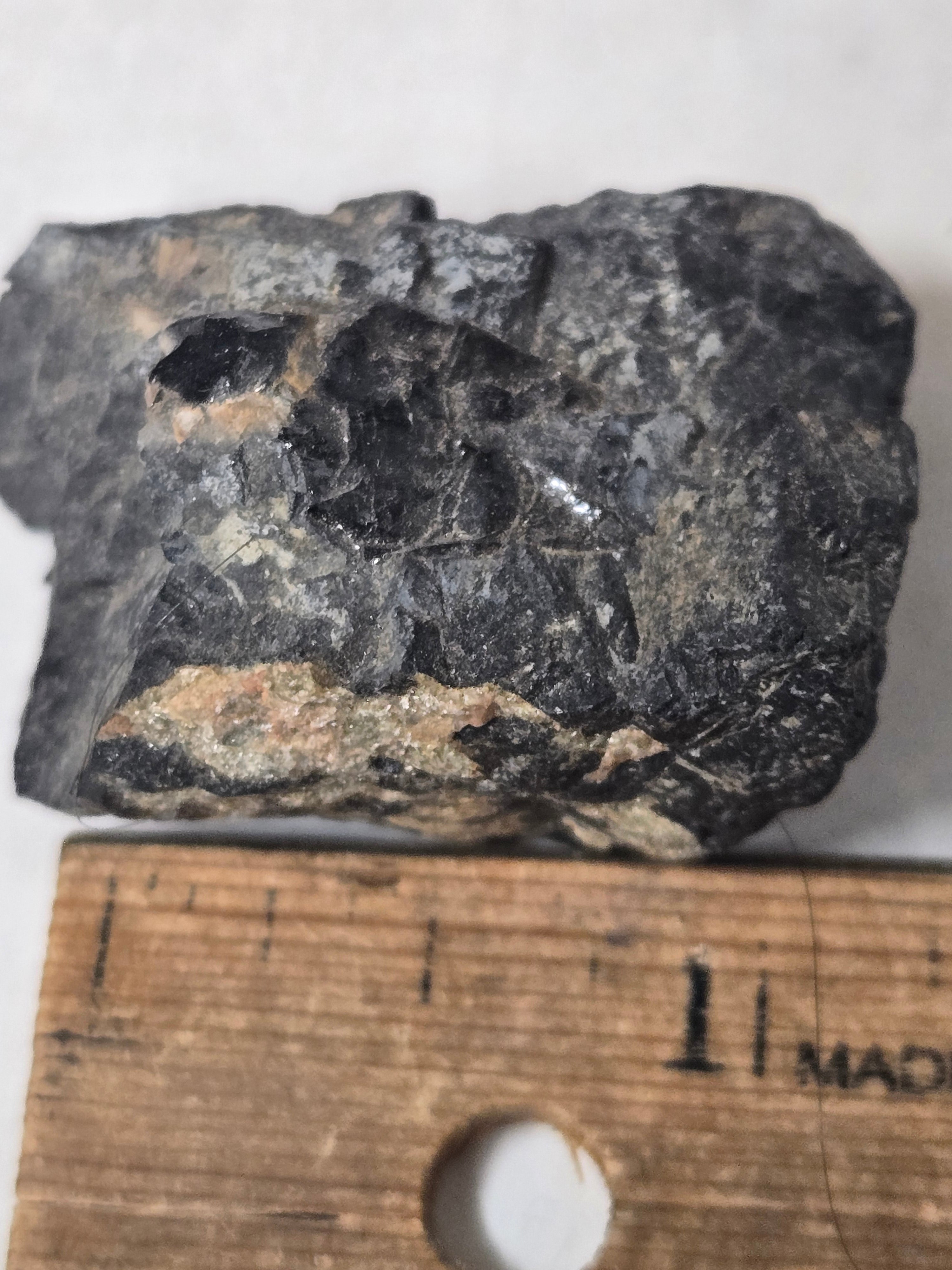 Samarskite