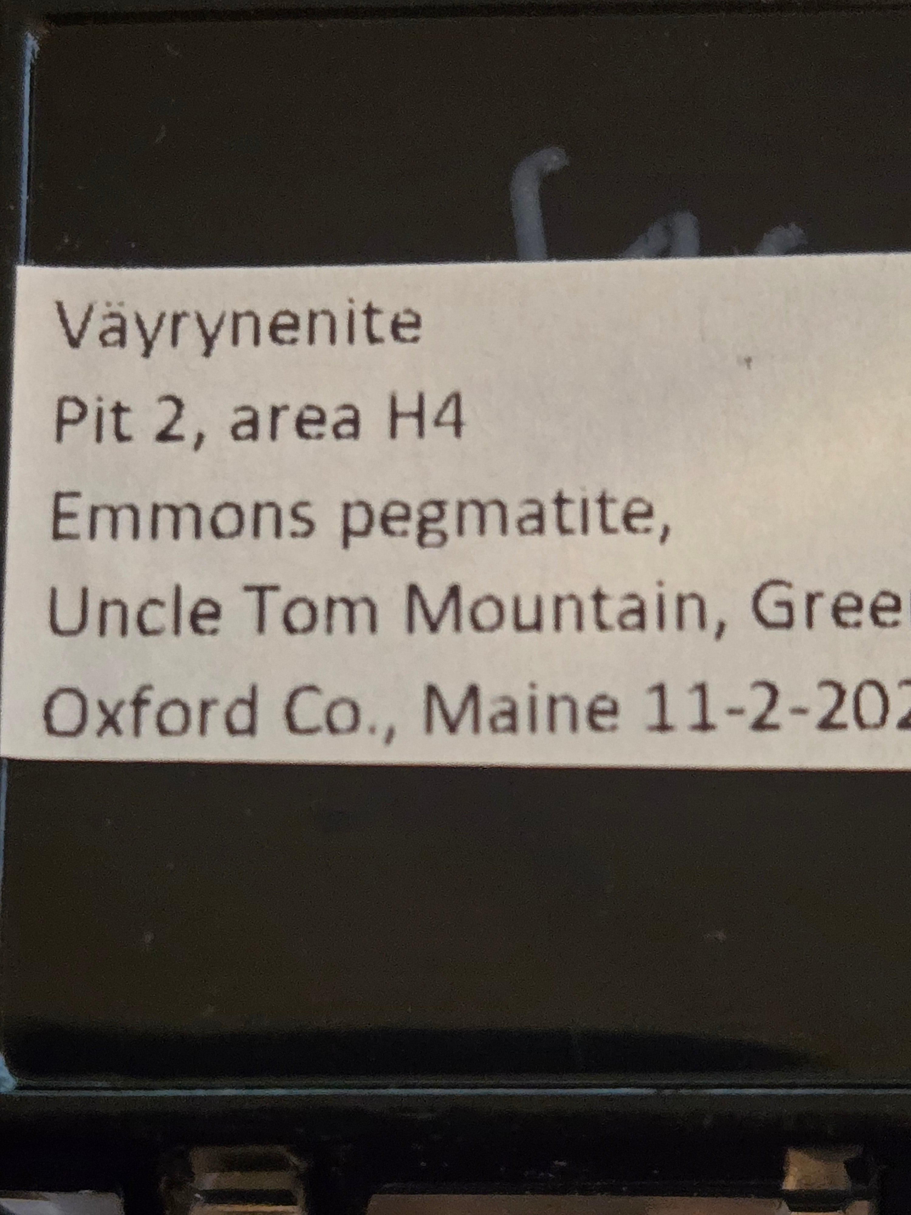Vayrynenite