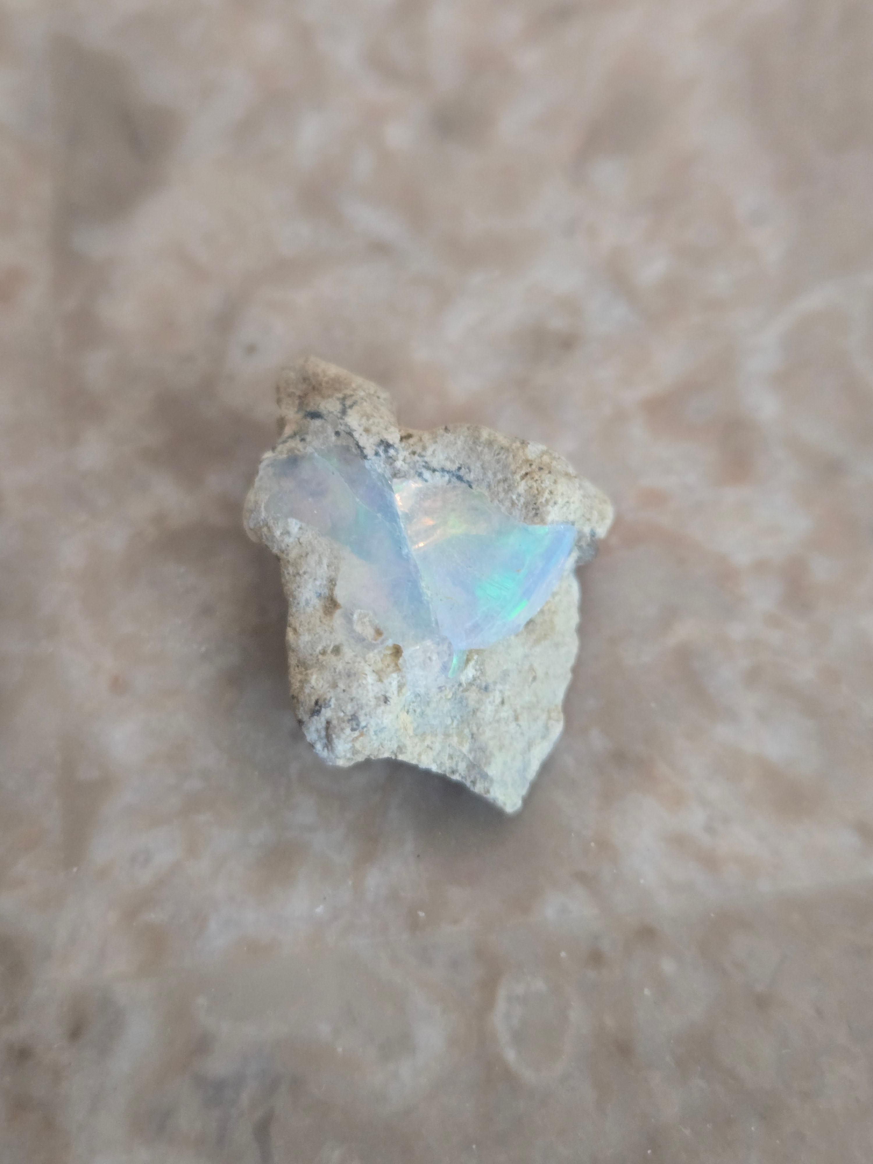Welo opal rough