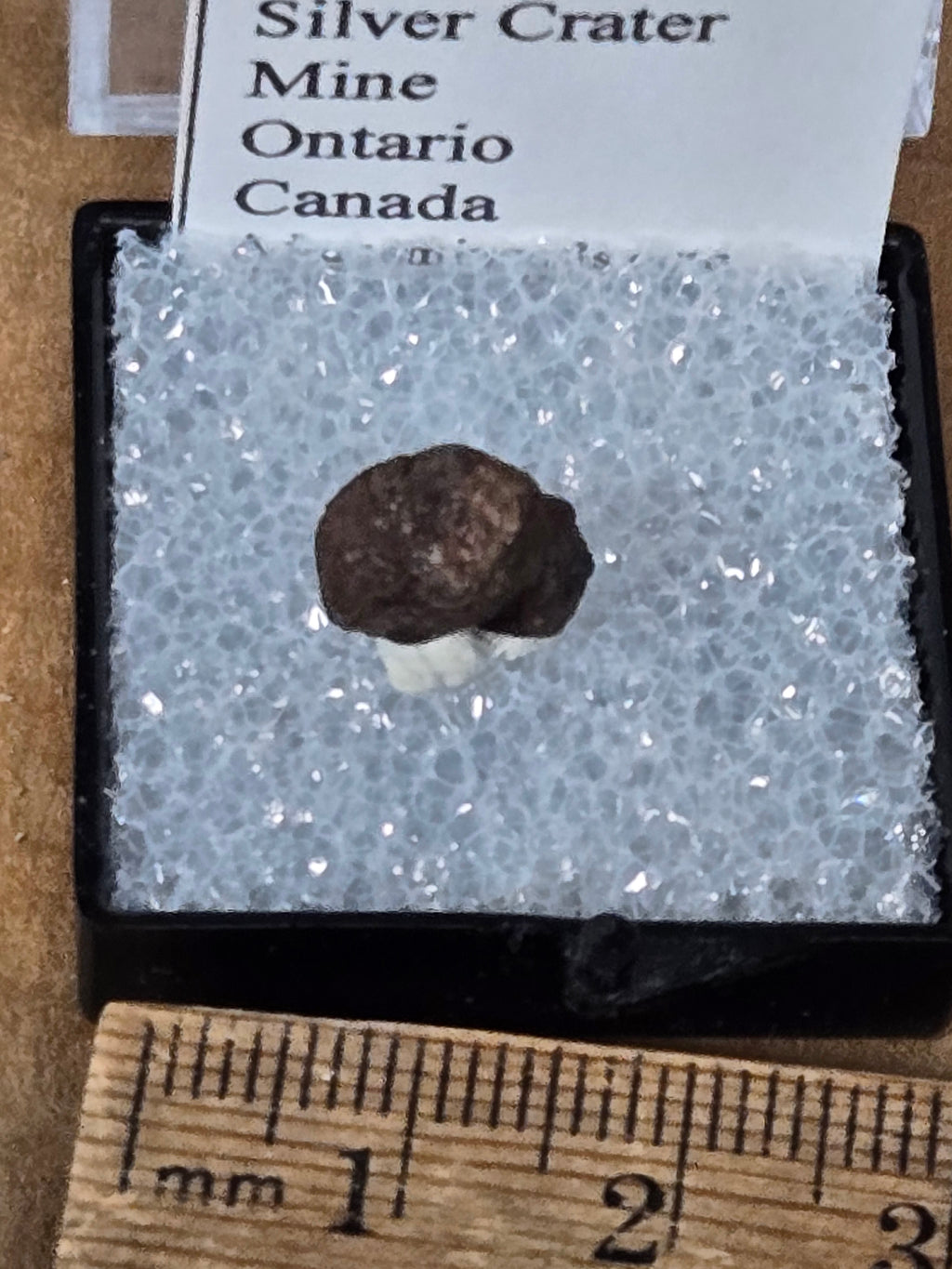 Betafite crystal