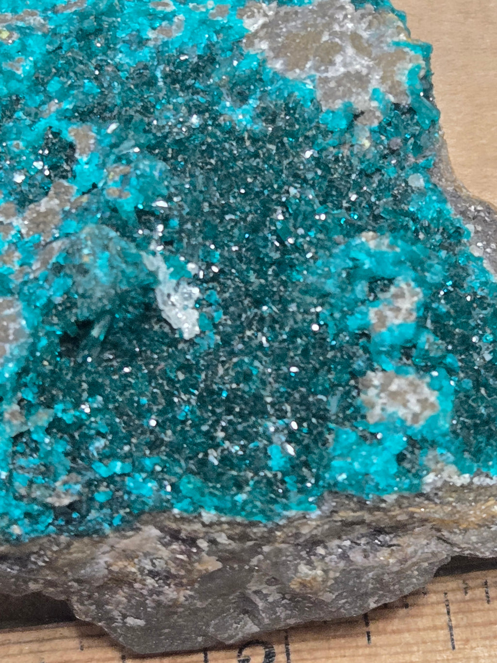 Dioptase specimen