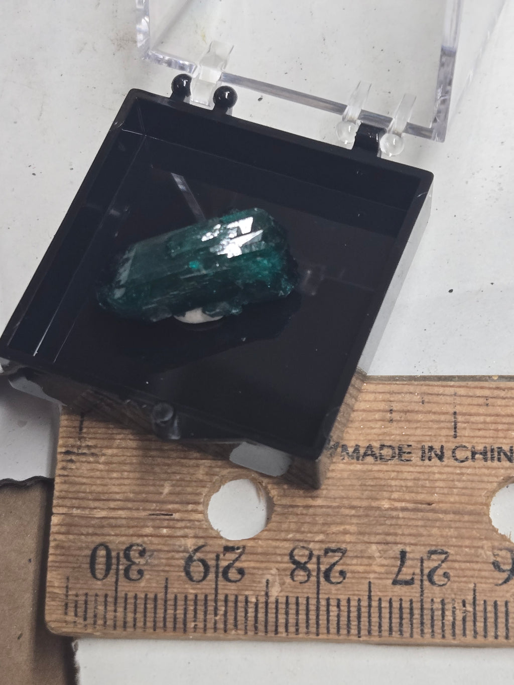 Dioptase specimen
