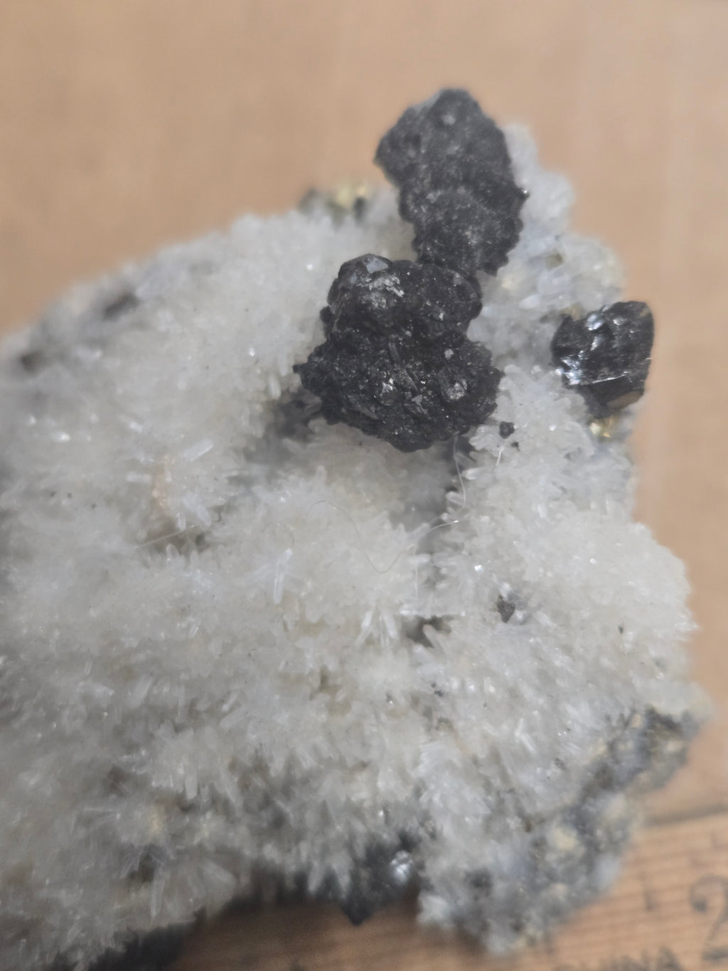 Tennantite pyrite quartz