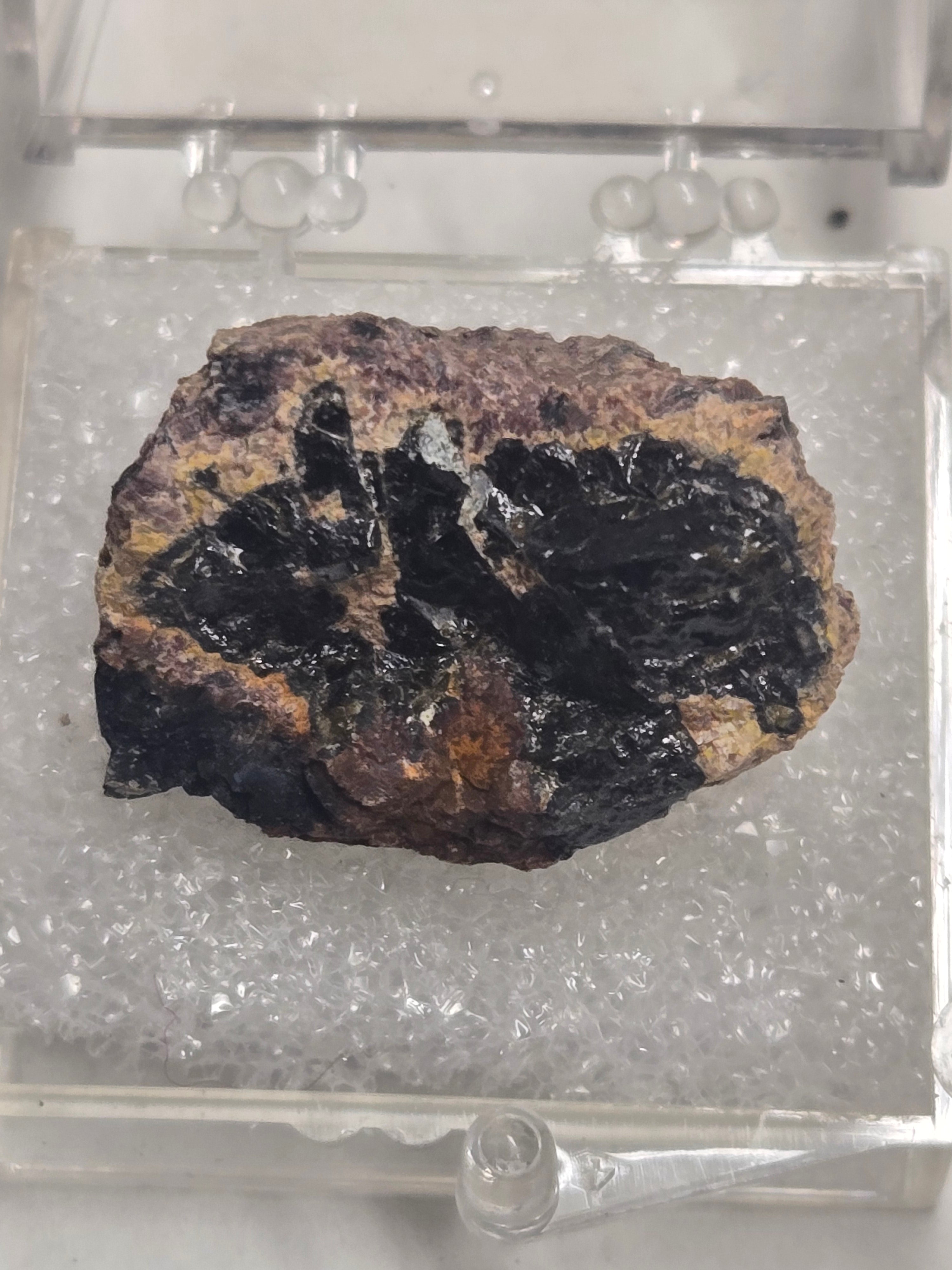 Samarskite