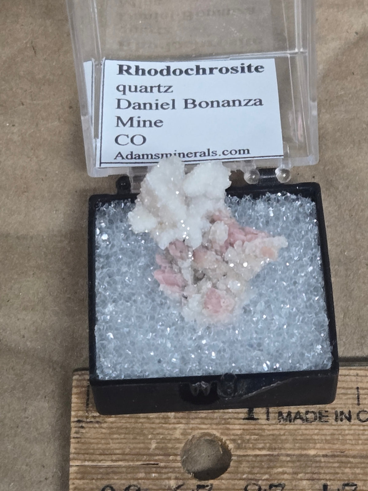 Quartz w rhodochrosite