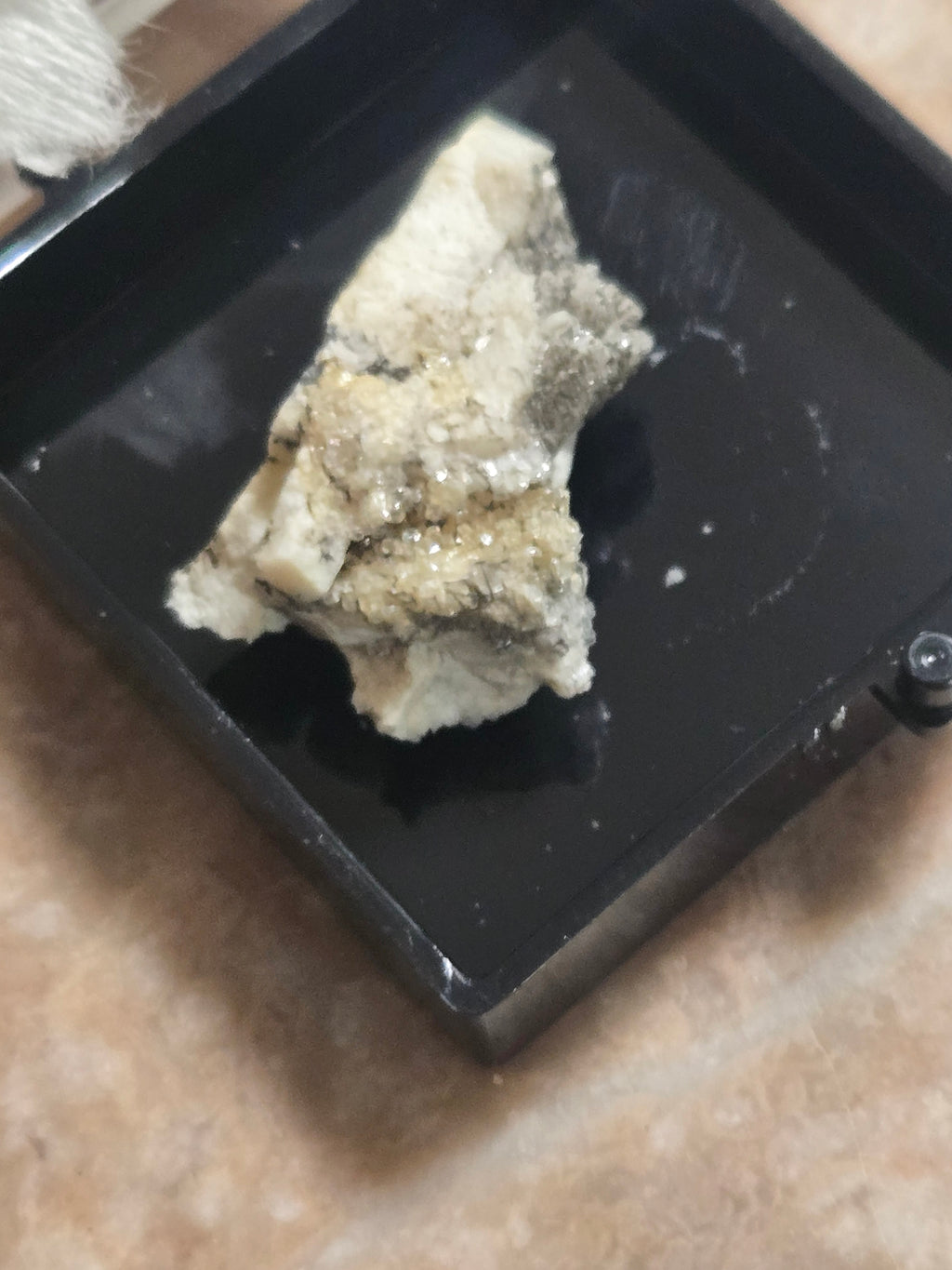 Hydroxylherderite