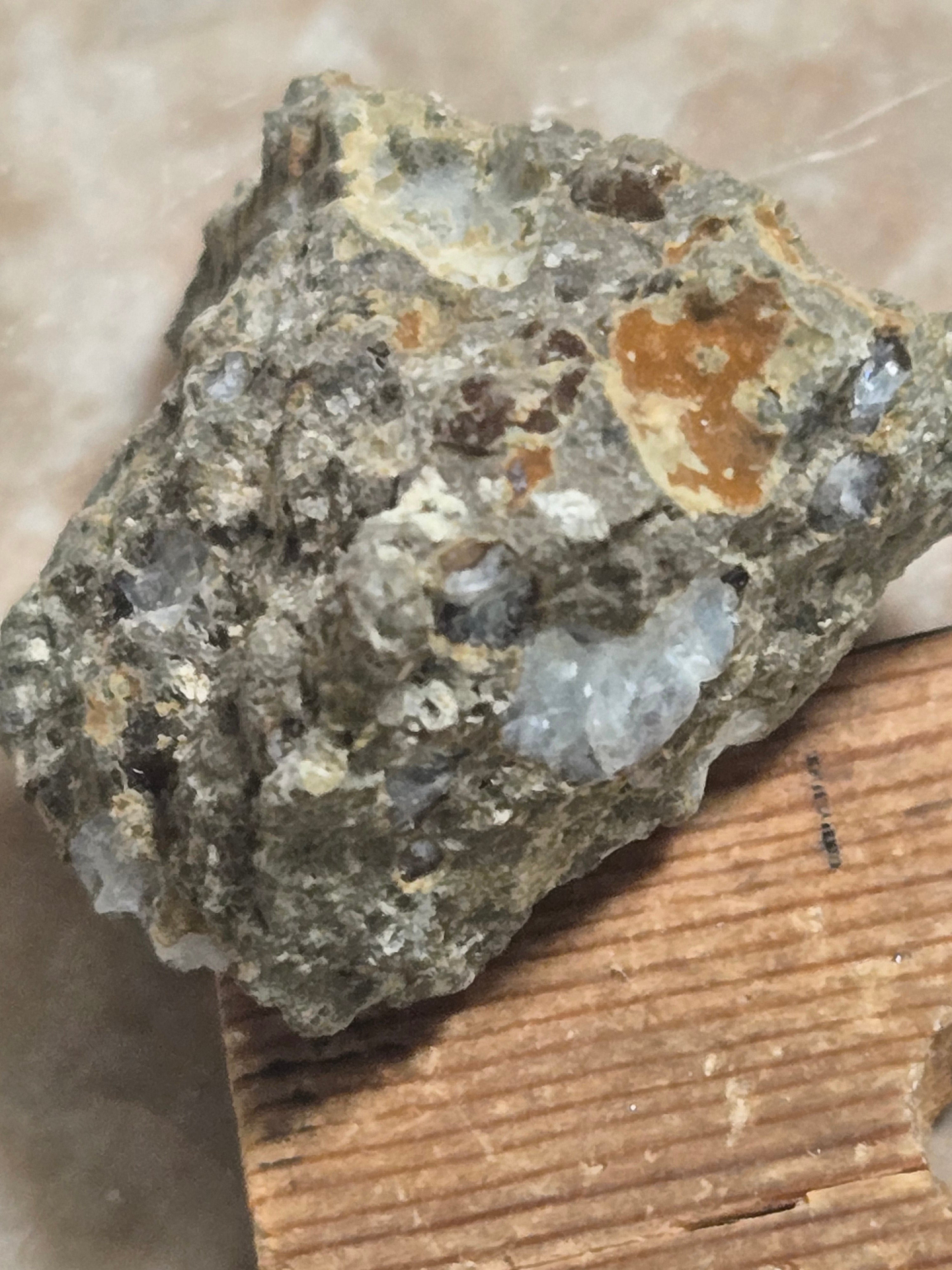 Cowlesite