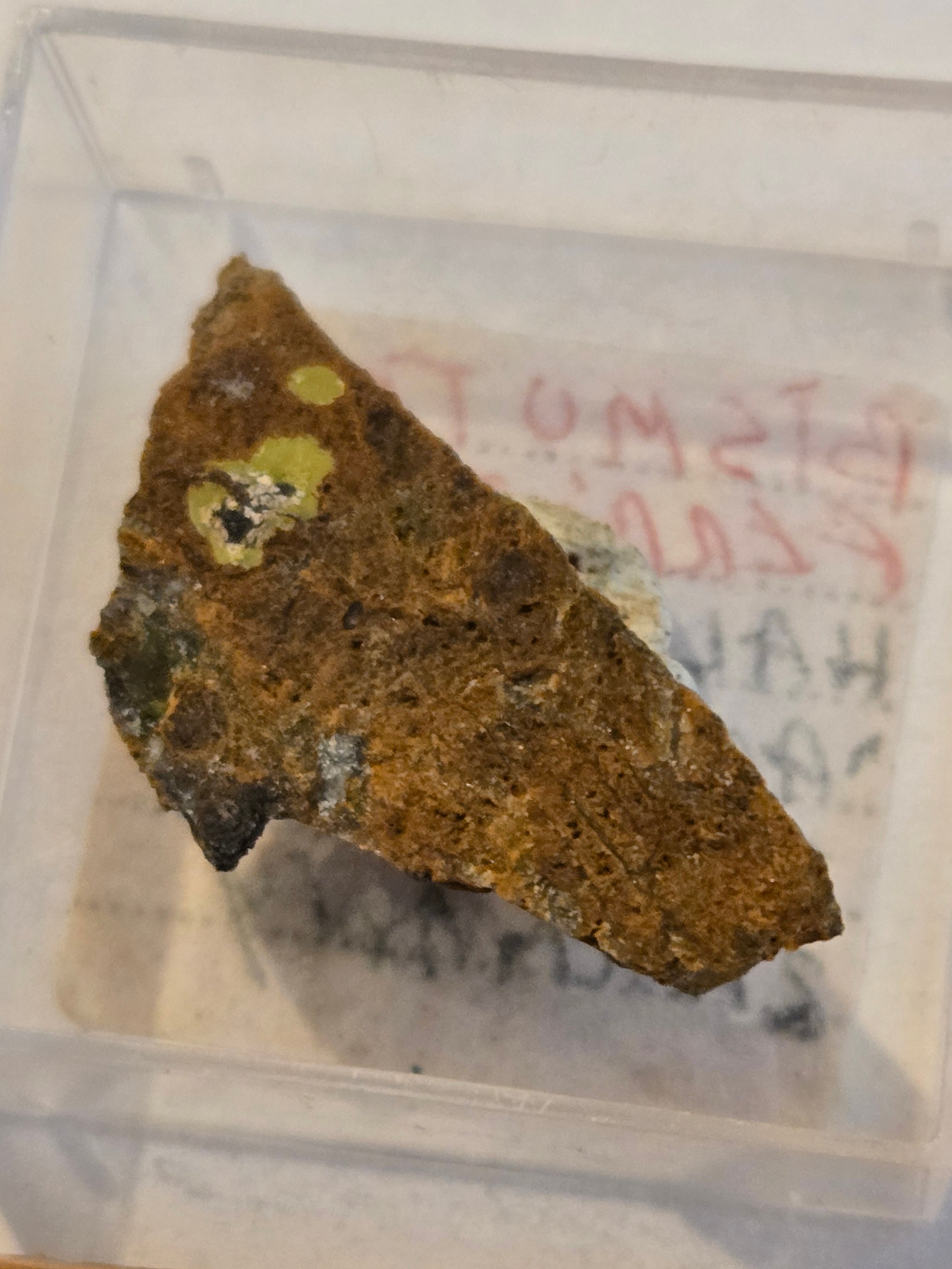 Bismutoferrite