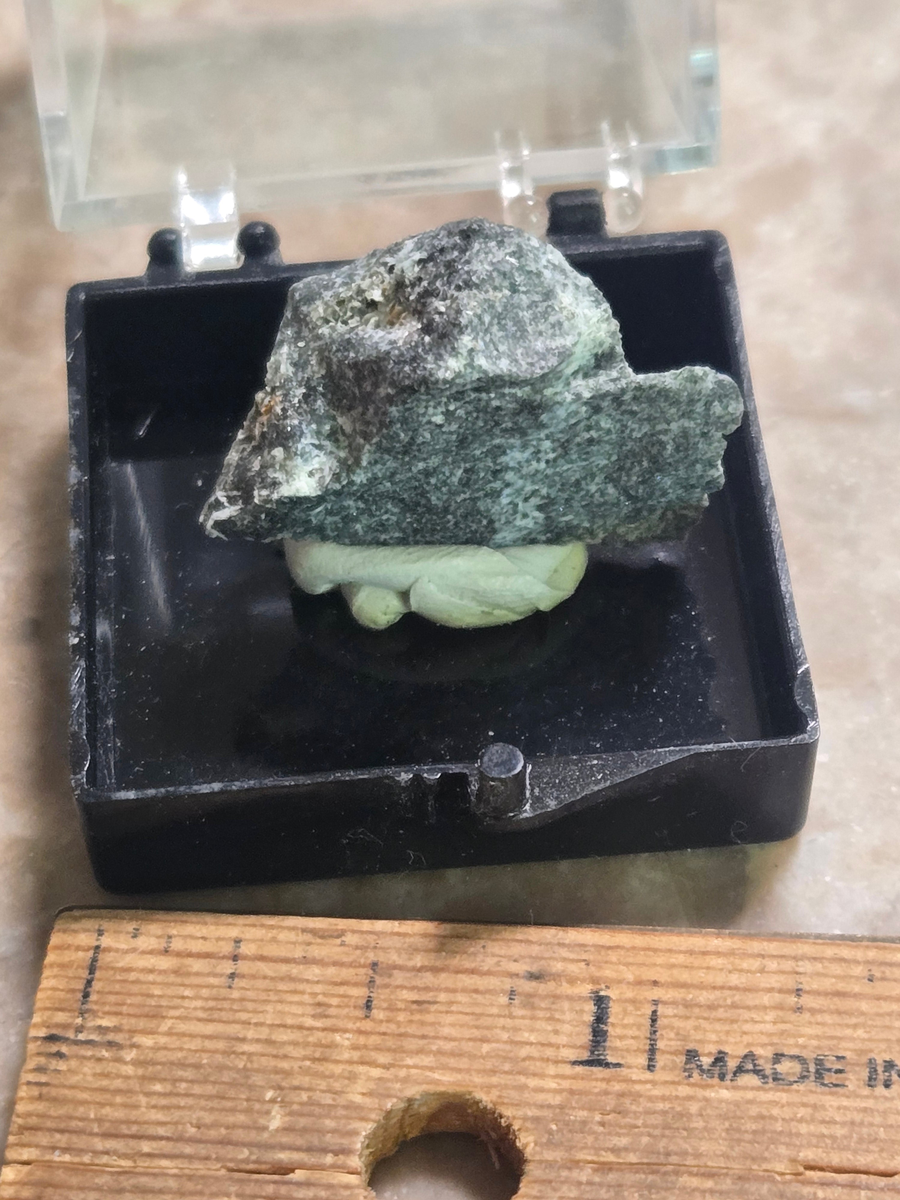 Zakharovite  specimen