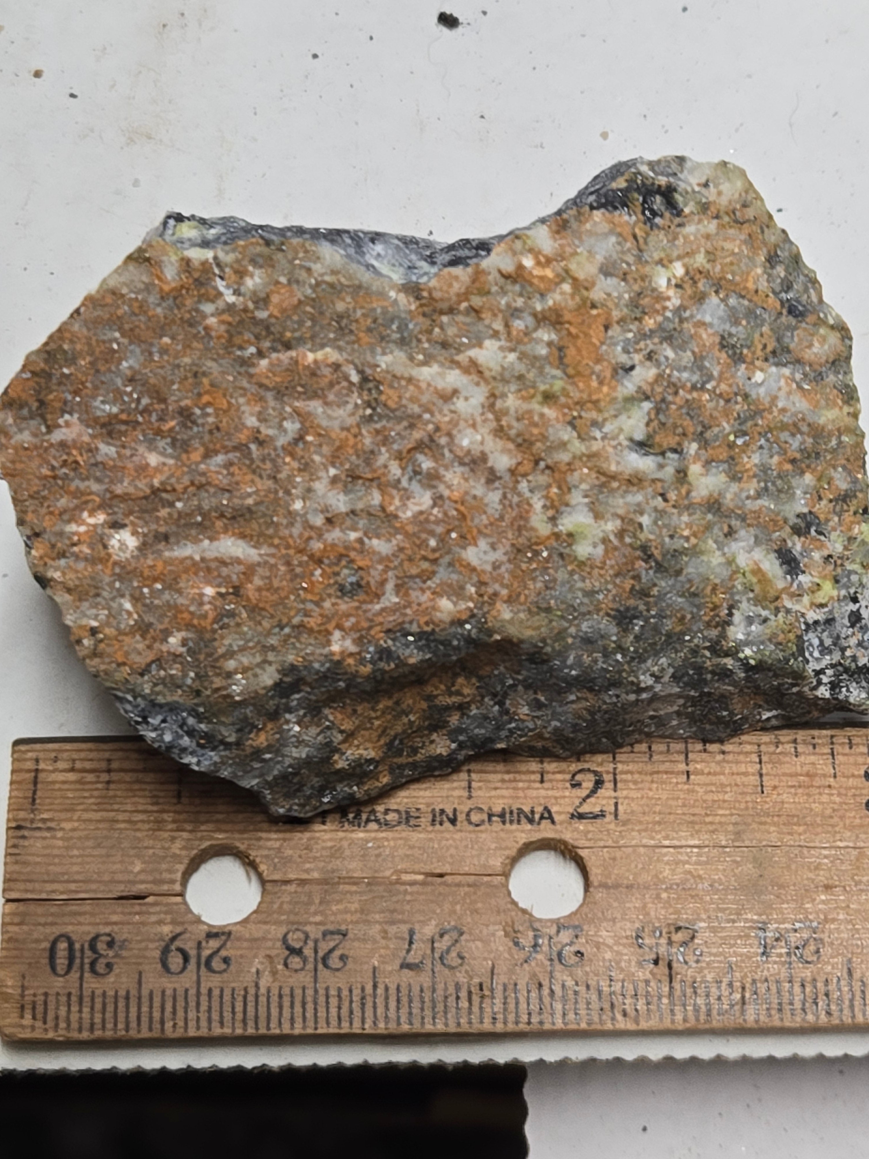 Pyroaurite