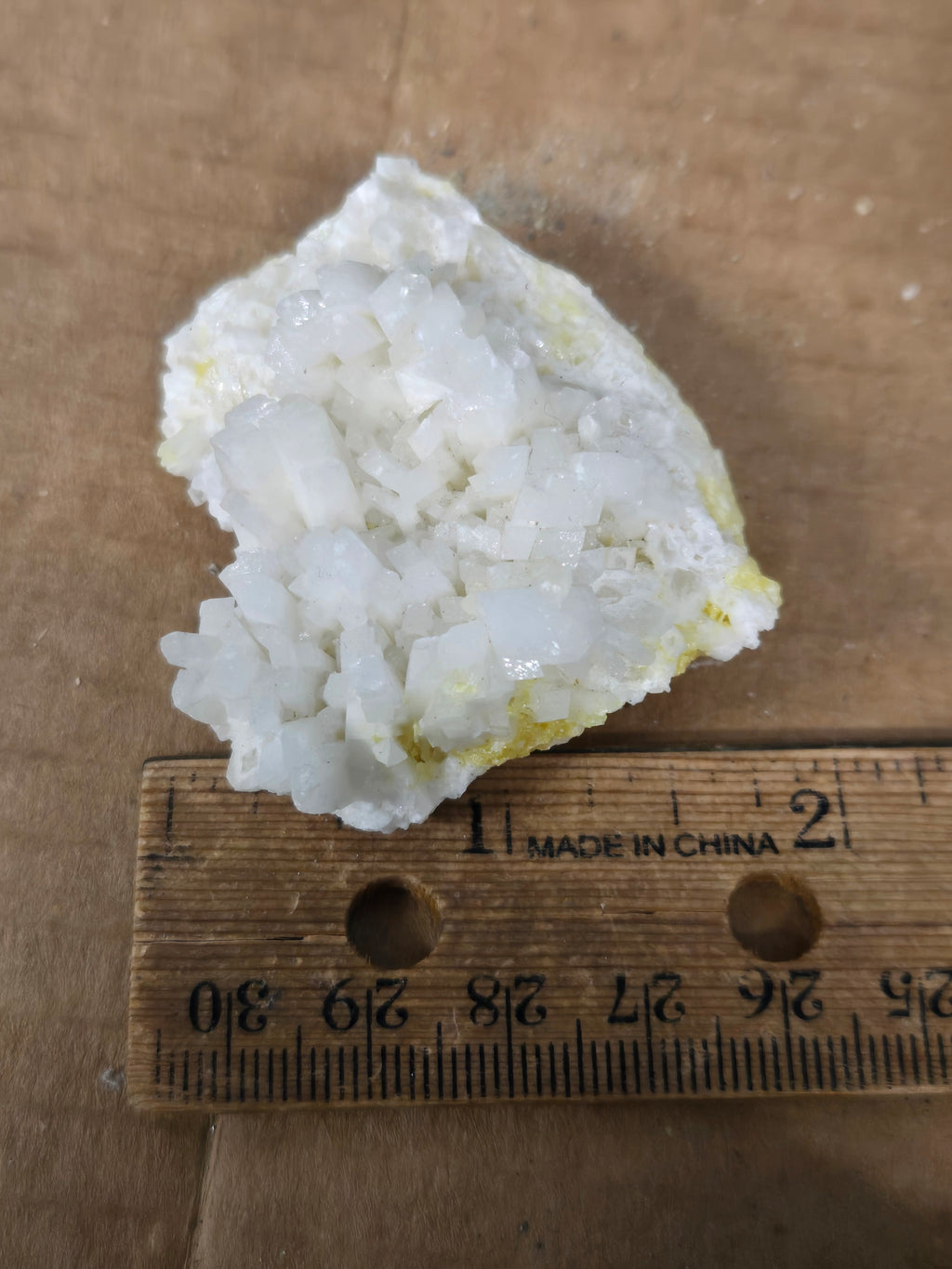 Celestite w minor Sulphur (sulfur)