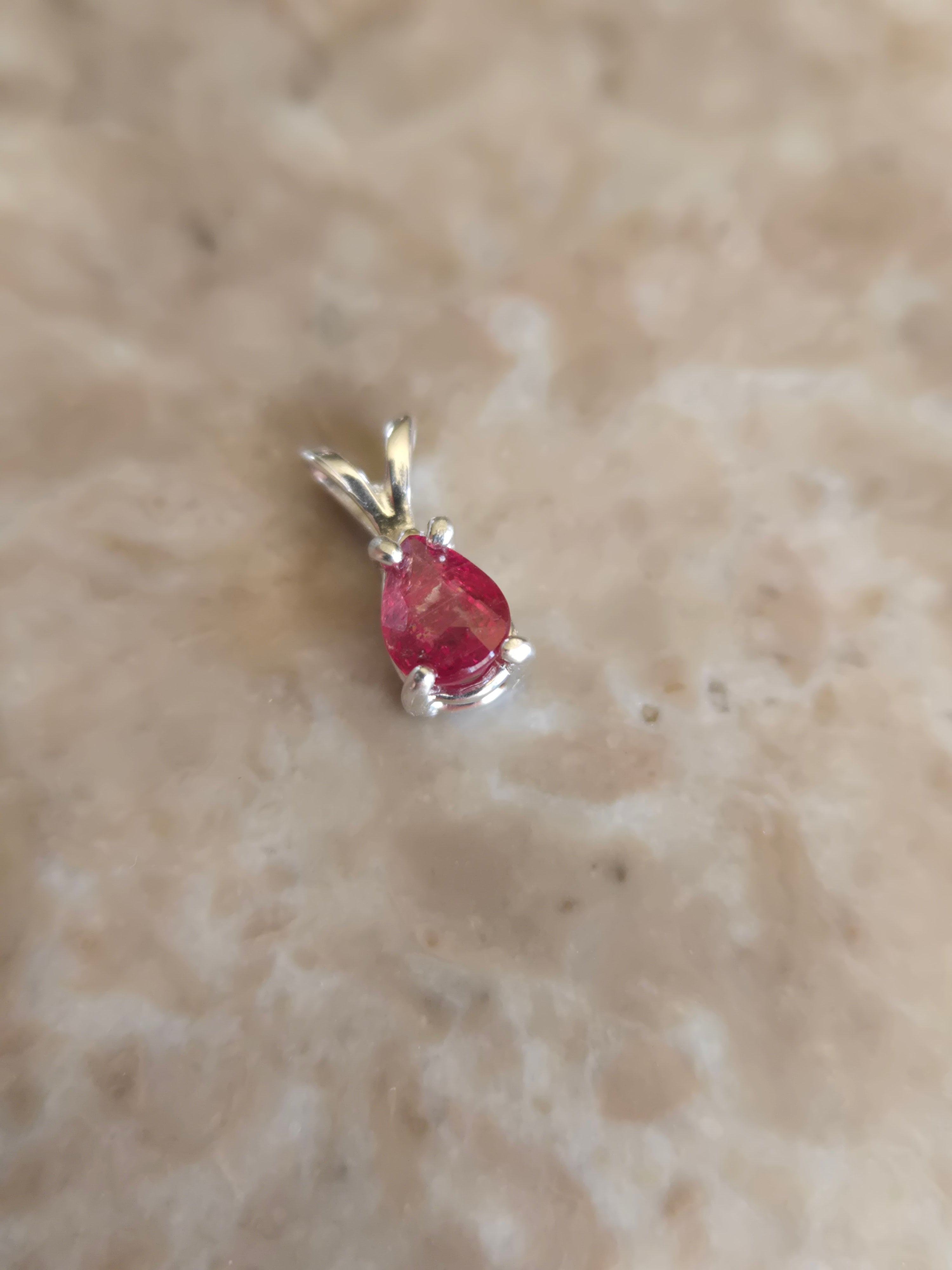 Sapphire pear pendant