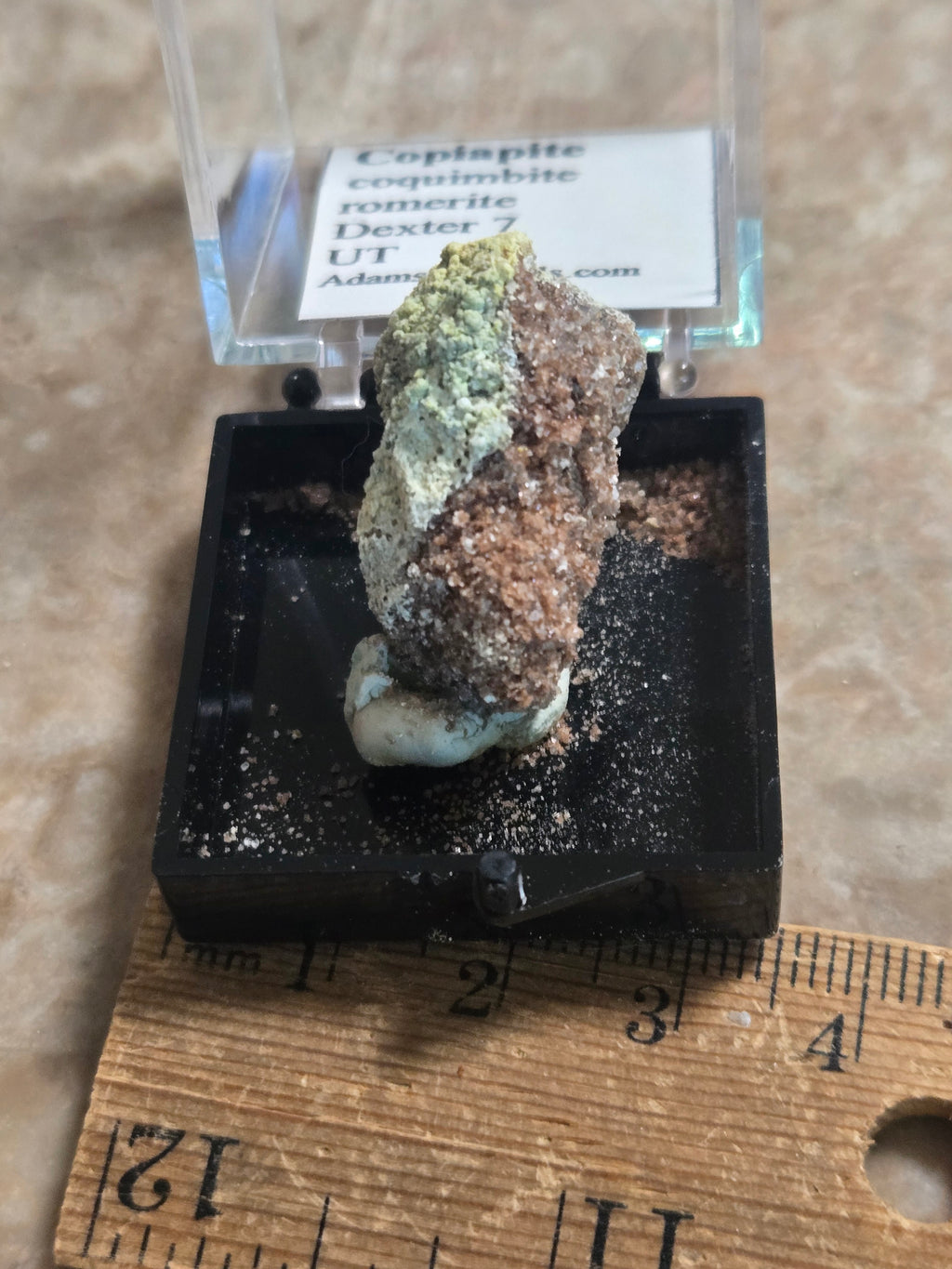 Copiapite coquimbite romerite