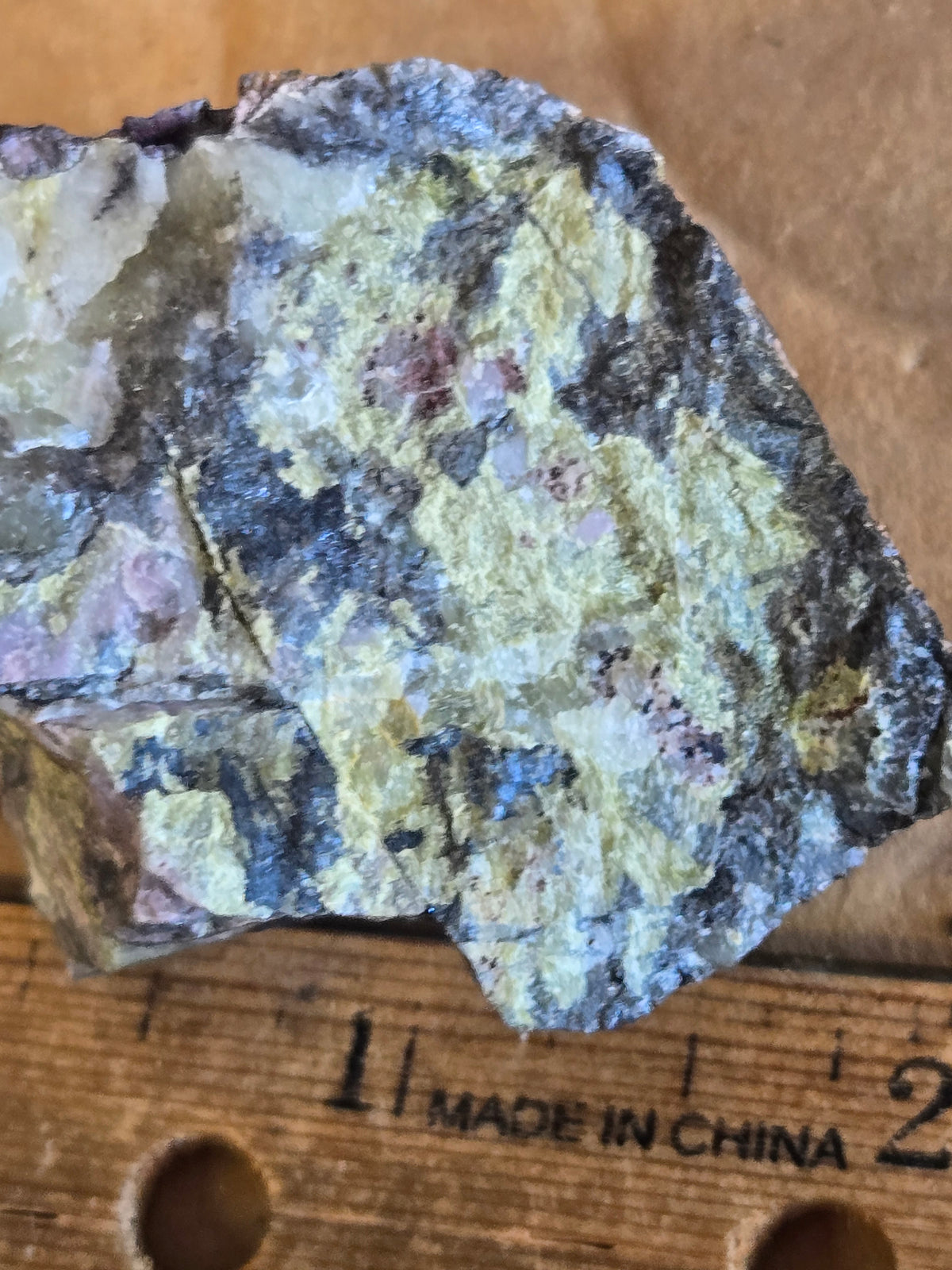 Carpholite