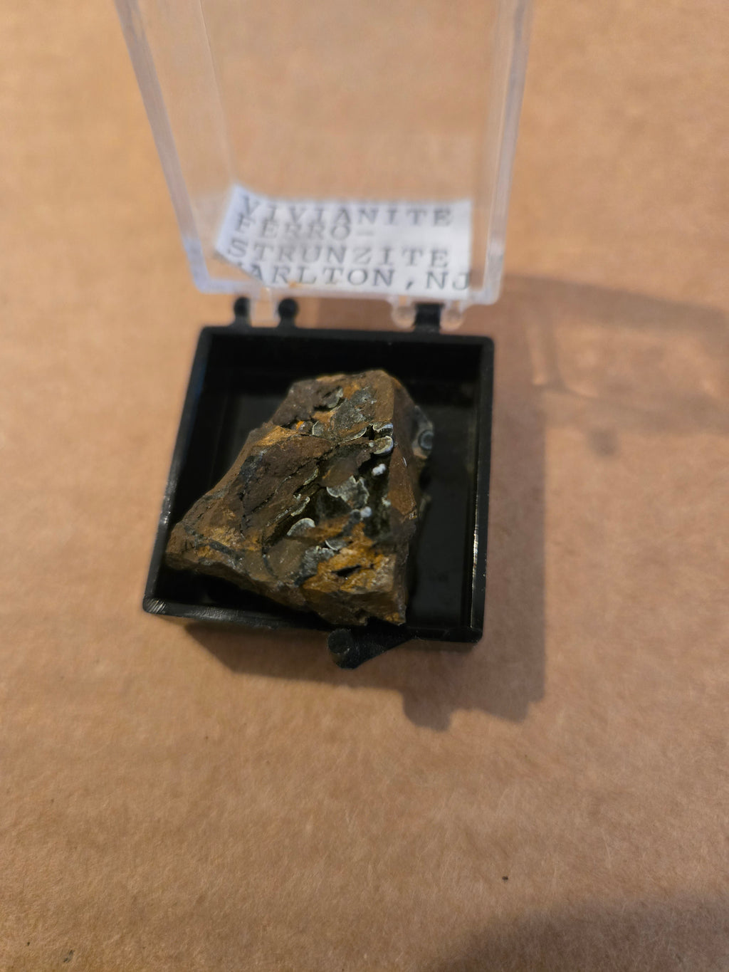 Vivianite with ferristrunzite