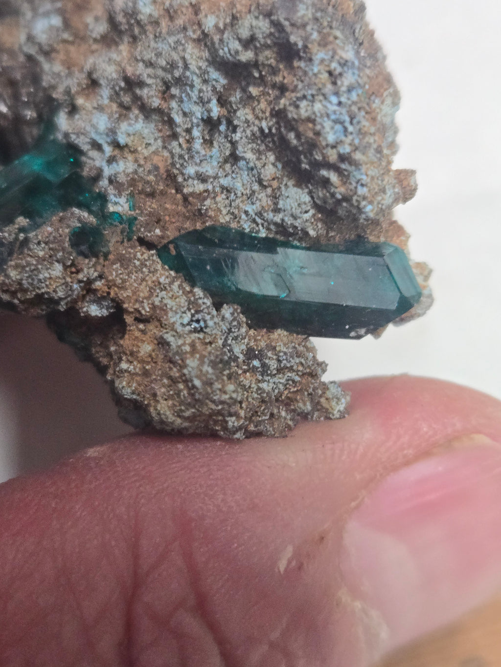 Dioptase specimen