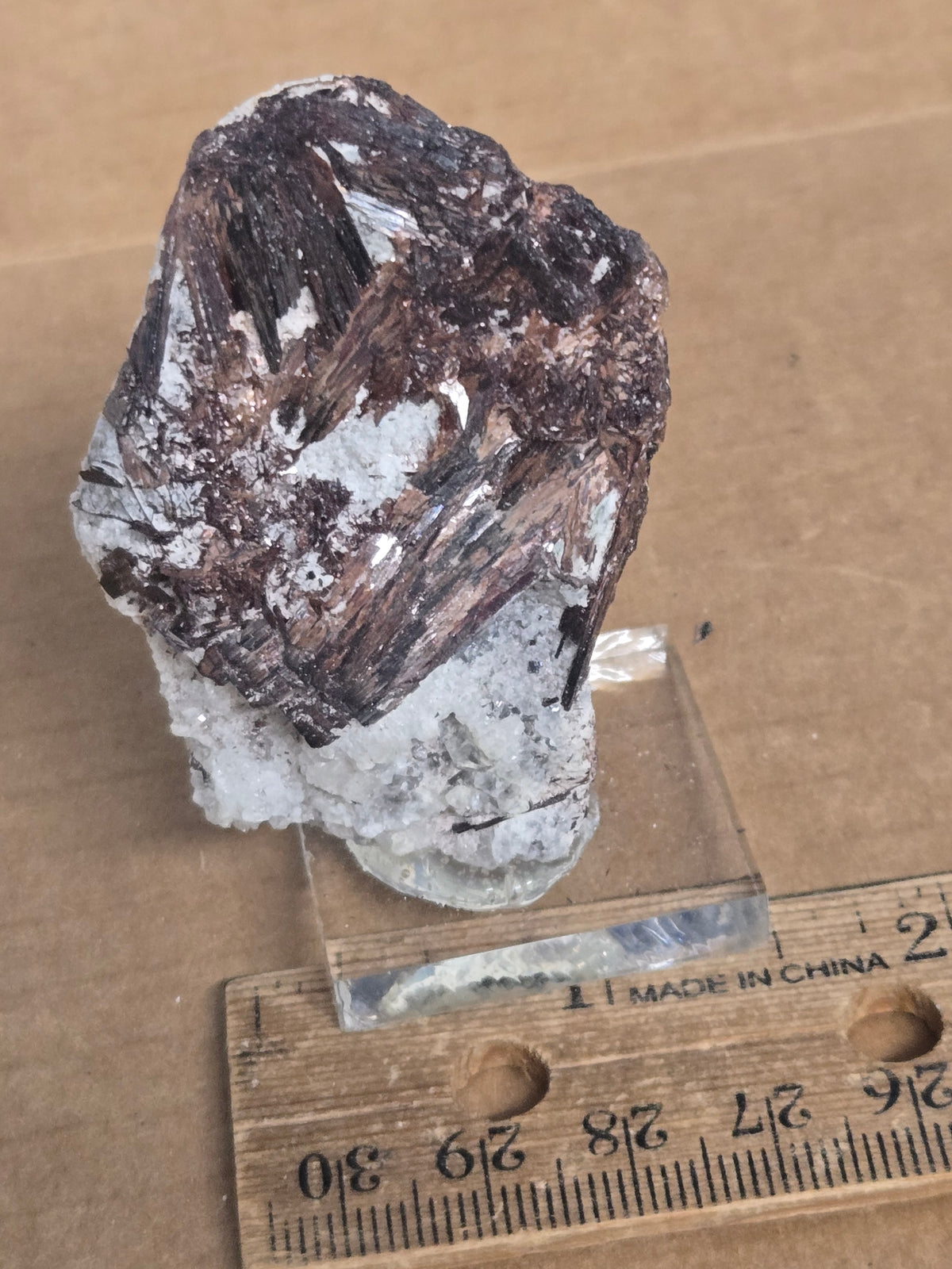 Hubnerite