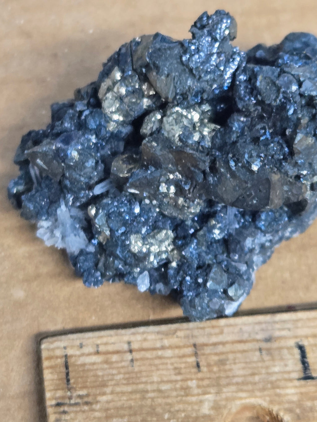 Tetrahedrite sphalerite pyrite