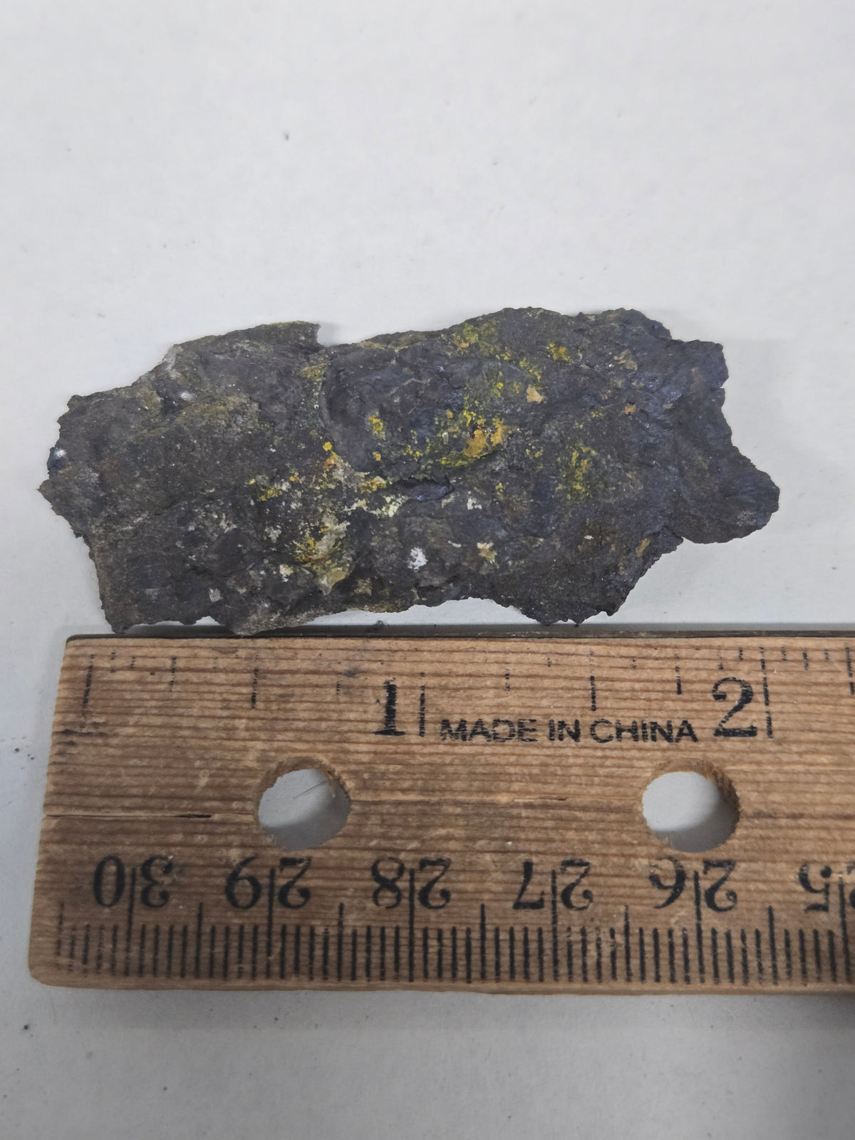 Uraninite coffinite corvusite