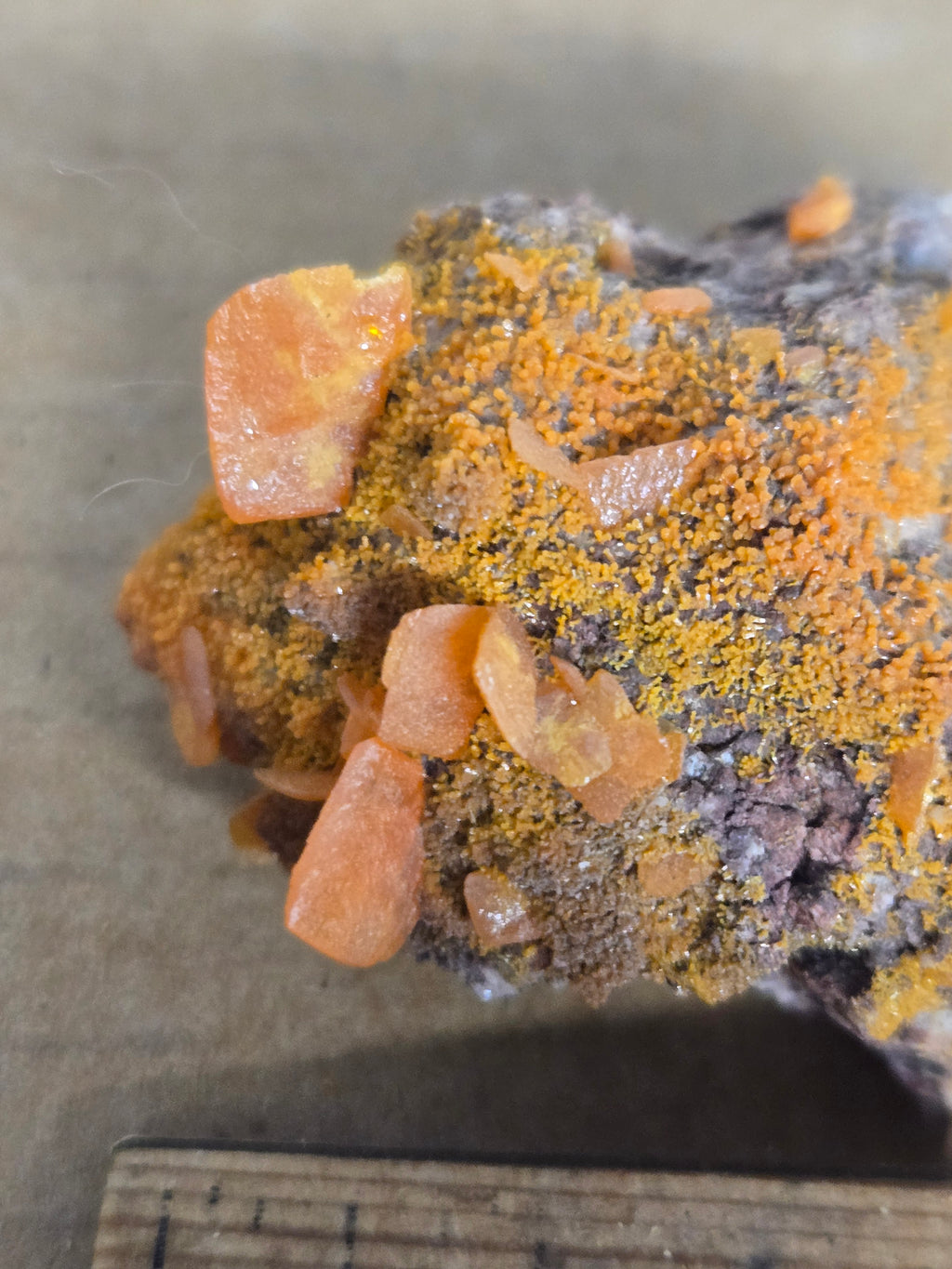 Wulfenite with mimetite