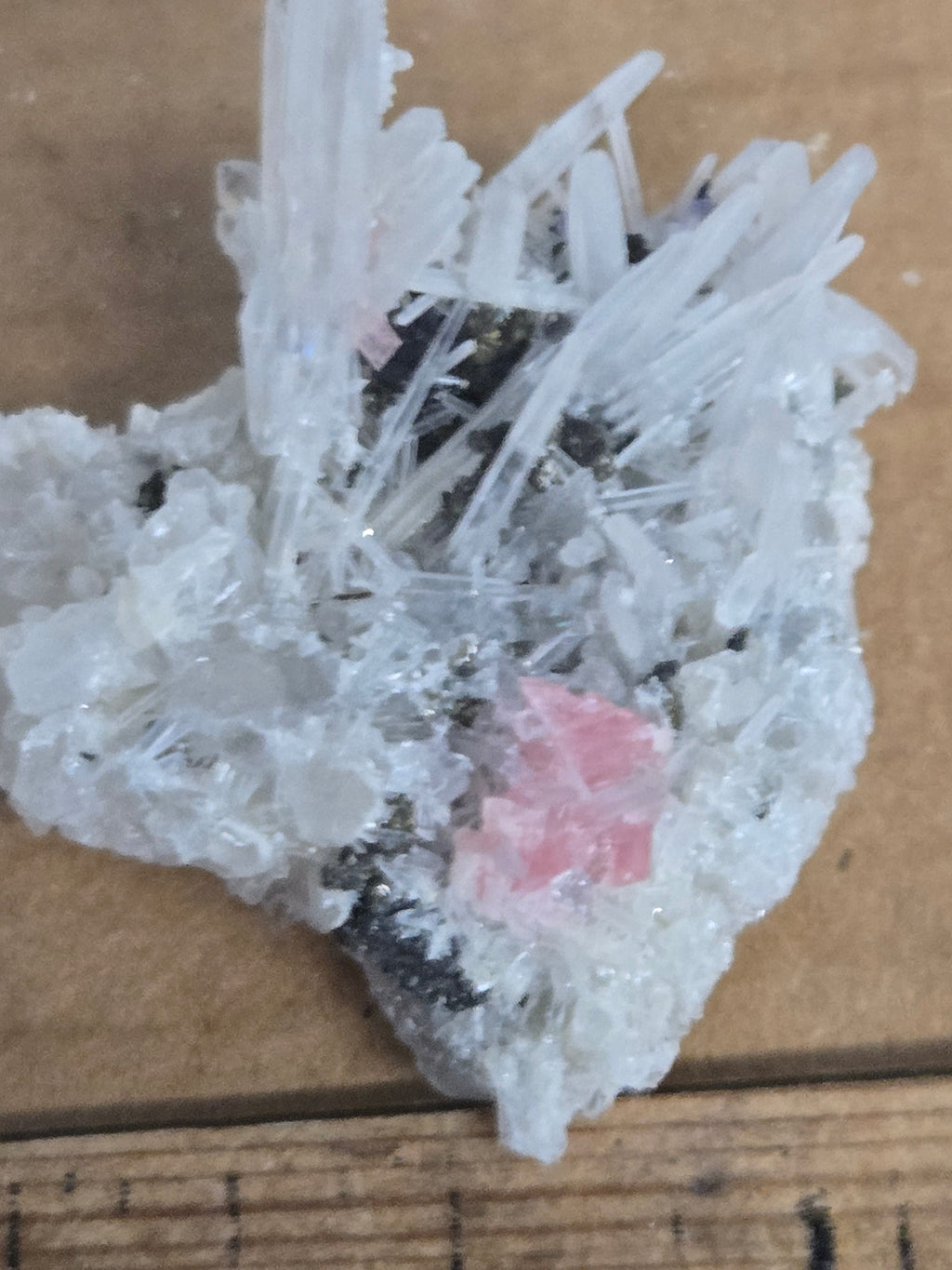 Rhodochrosite with quartz
