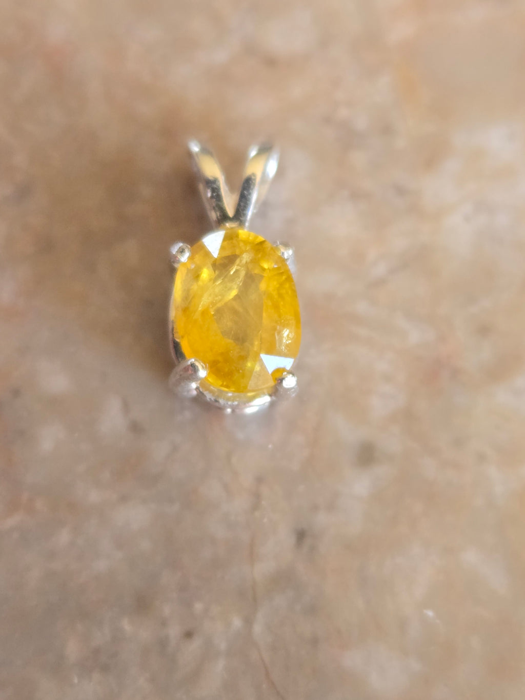 Sapphire oval pendant